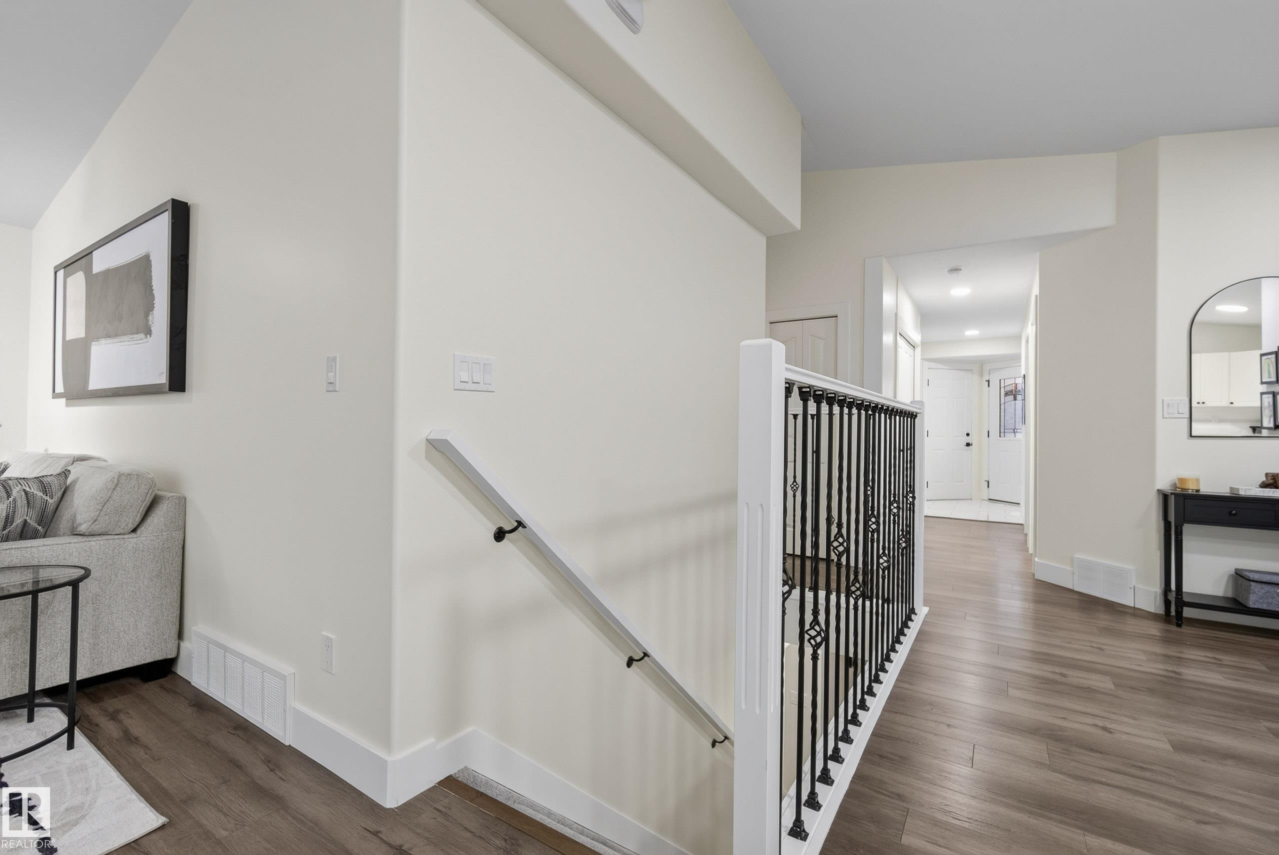 6741 162A Avenue Nw, Edmonton, AB - Indoor Photo Showing Other Room