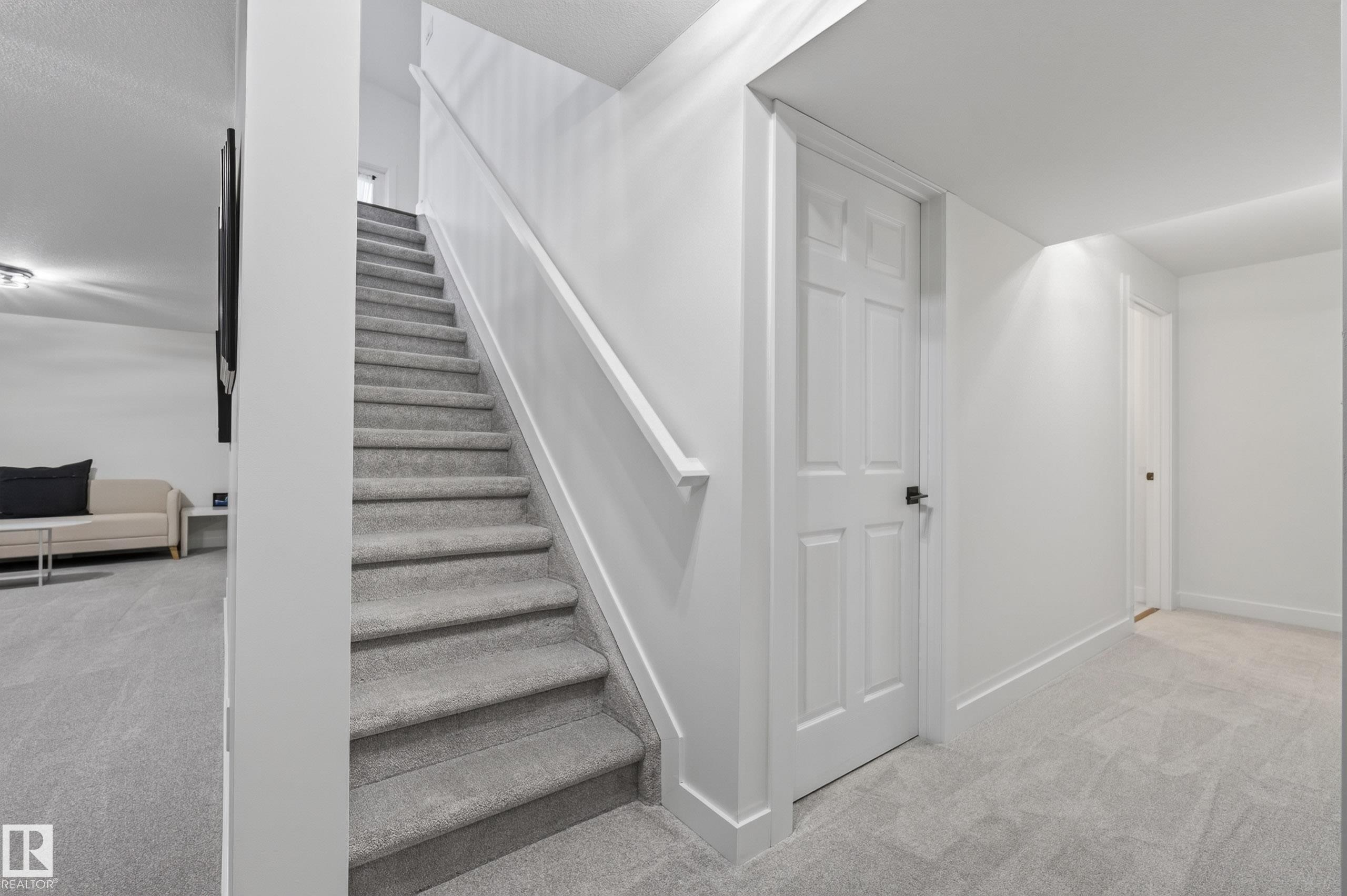 6741 162A Avenue Nw, Edmonton, AB - Indoor Photo Showing Other Room