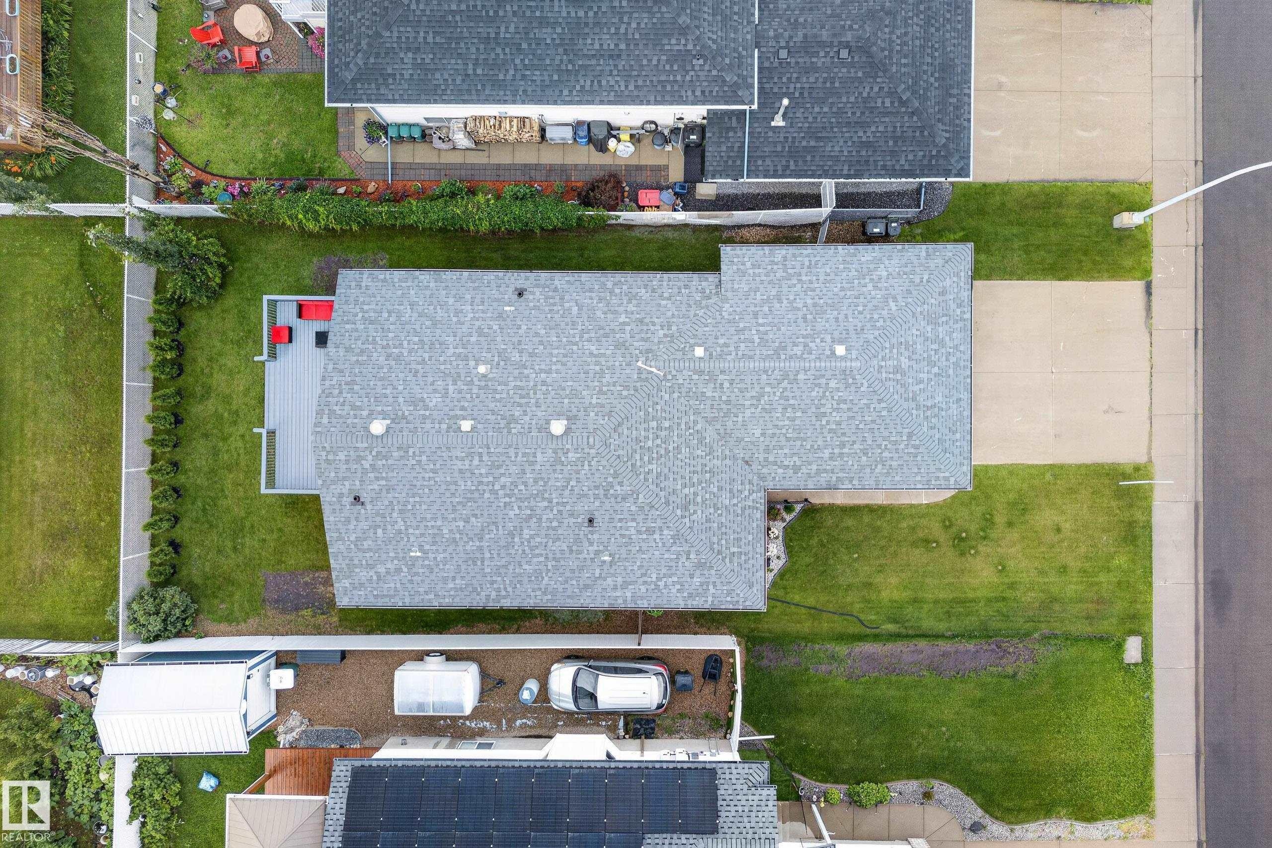 6741 162A Avenue Nw, Edmonton, AB - Outdoor