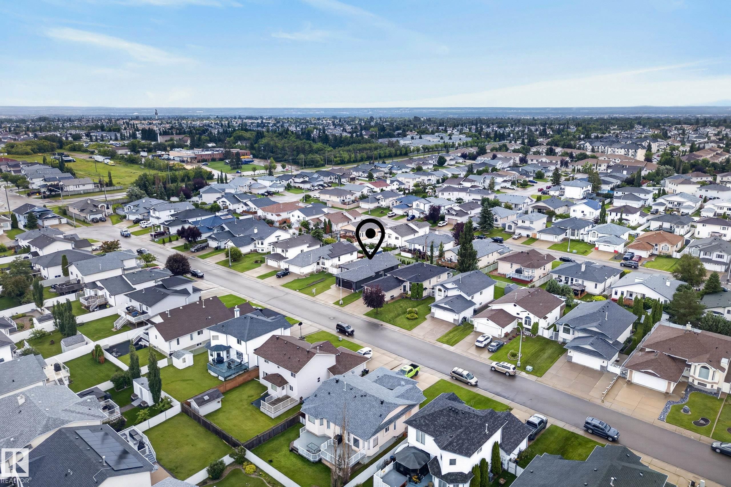 6741 162A Avenue Nw, Edmonton, AB - Outdoor With View