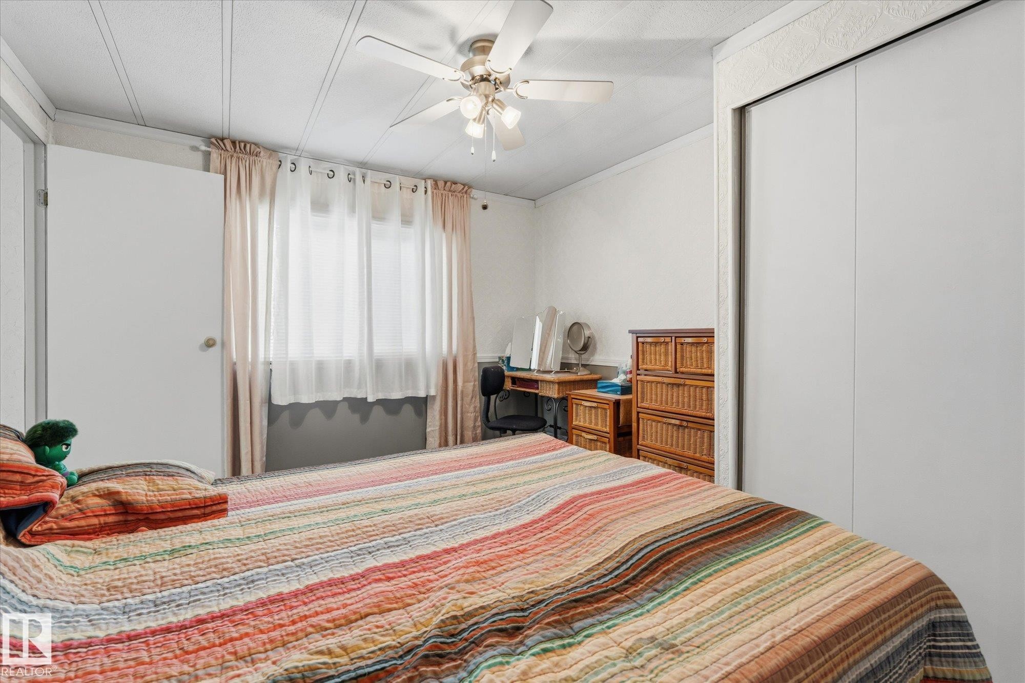 49 53222 Range Road 272, Rural Parkland County, AB - Indoor Photo Showing Bedroom