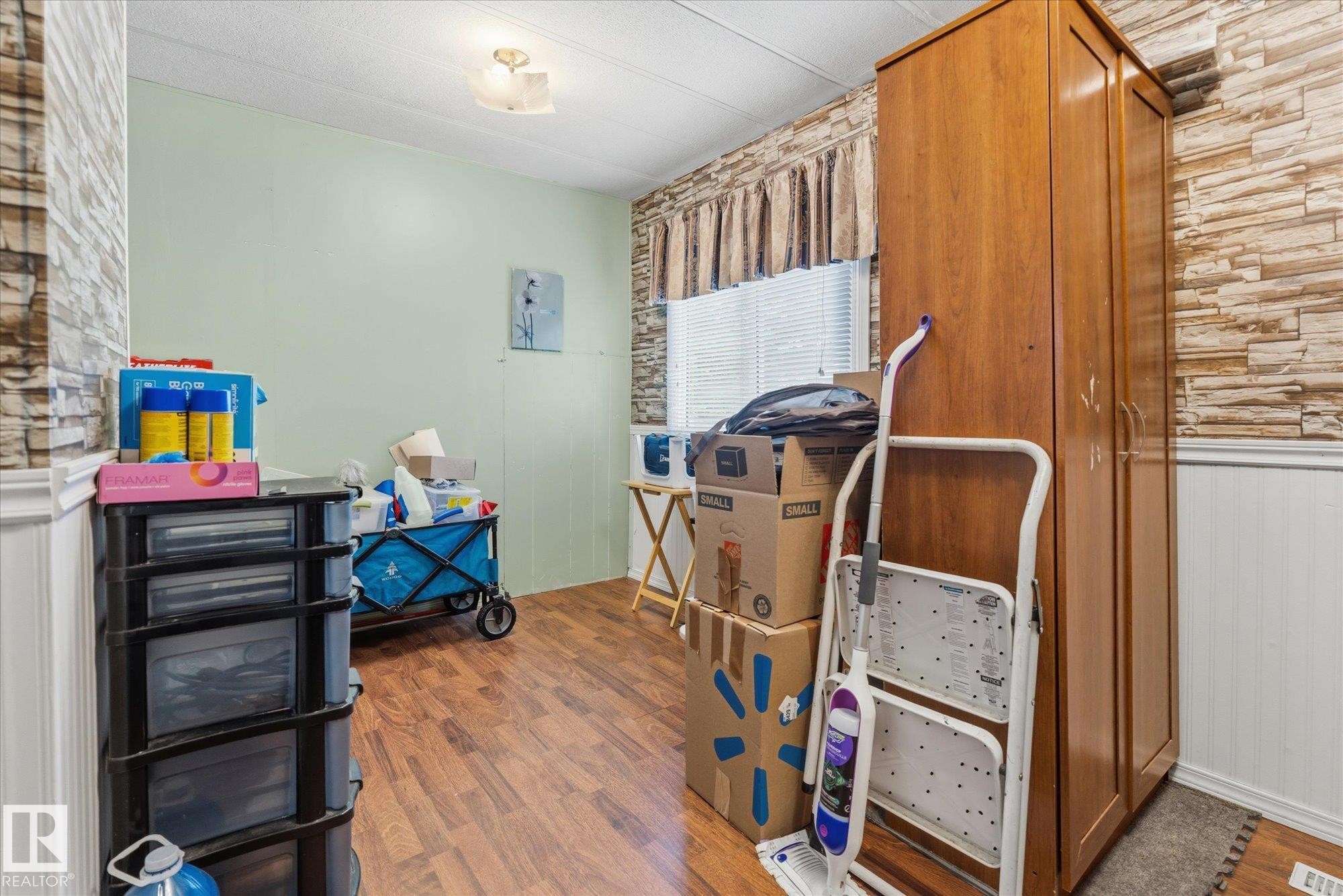 49 53222 Range Road 272, Rural Parkland County, AB - Indoor Photo Showing Other Room