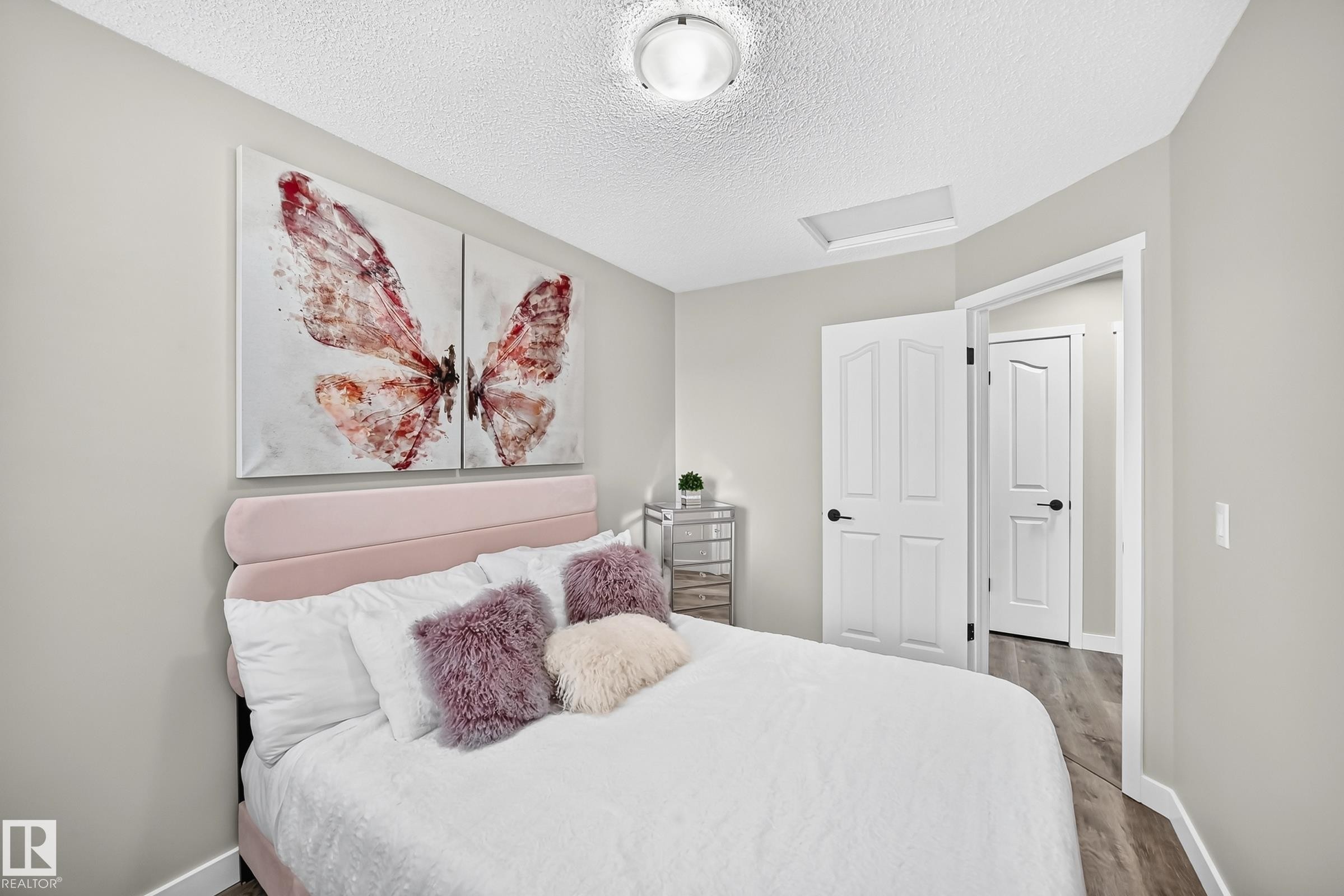 Bedroom - 3729 131A Avenue Nw, Edmonton, AB - Indoor Photo Showing Bedroom