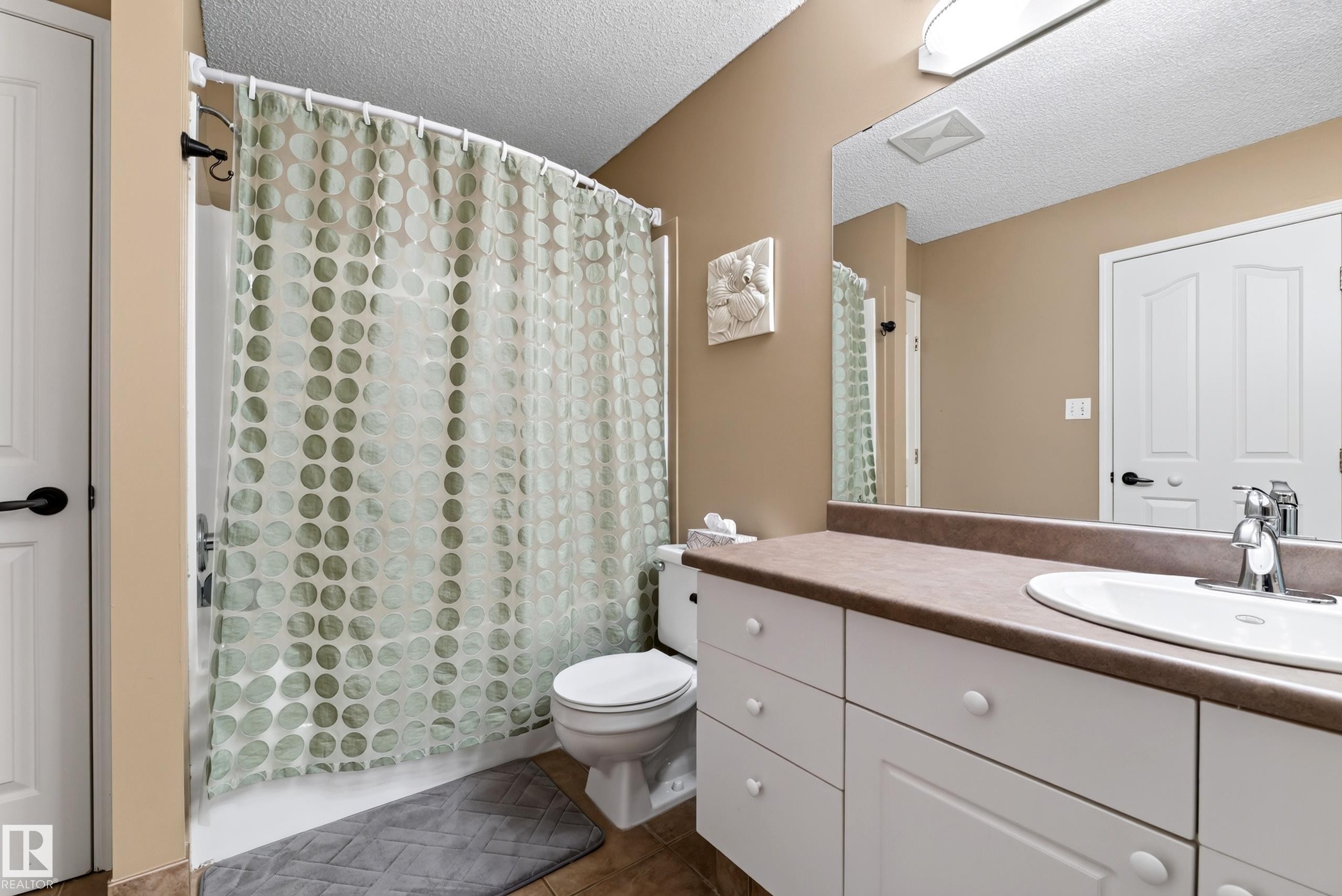 97 Foxboro Way, Sherwood Park, AB - Indoor Photo Showing Bathroom