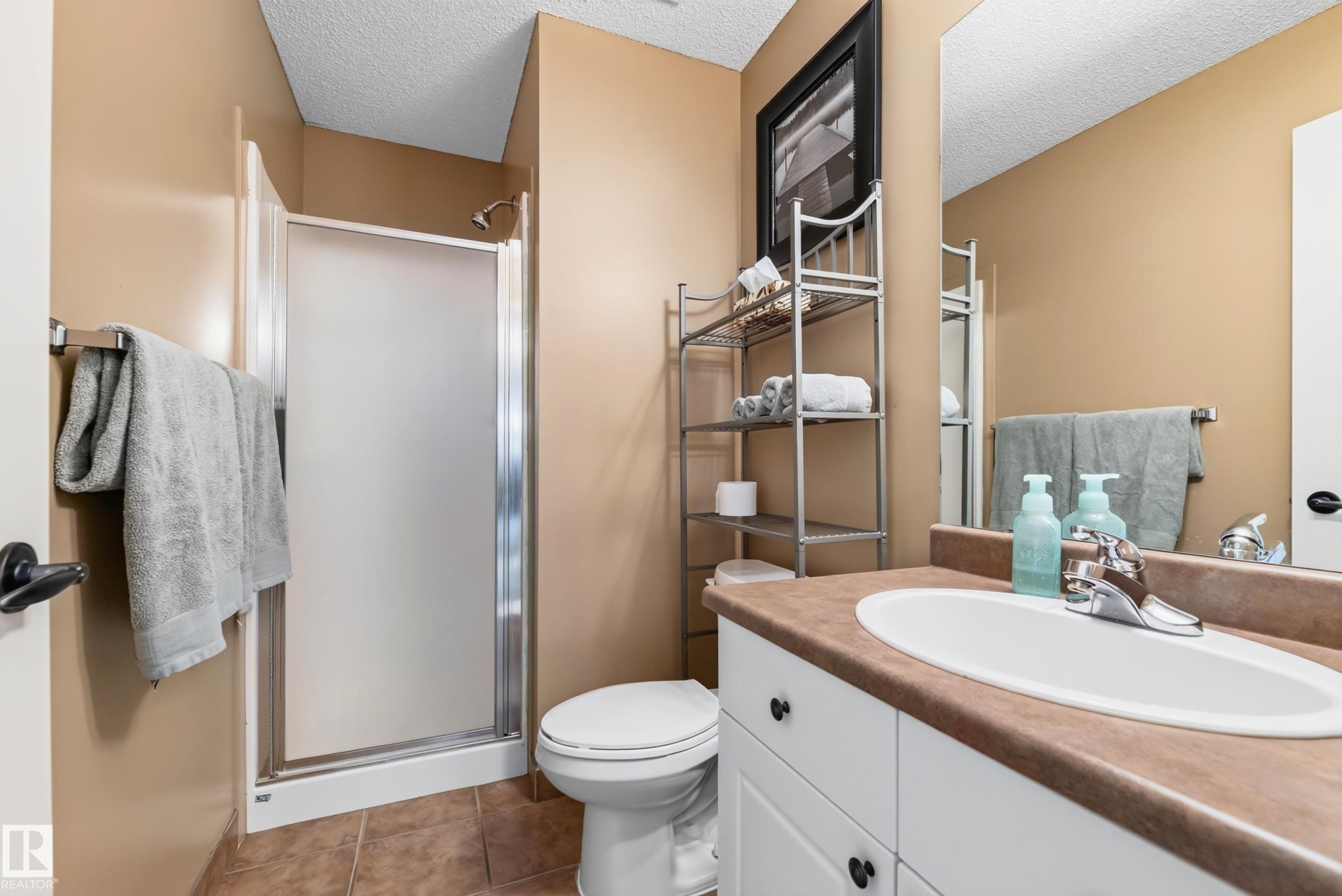 97 Foxboro Way, Sherwood Park, AB - Indoor Photo Showing Bathroom