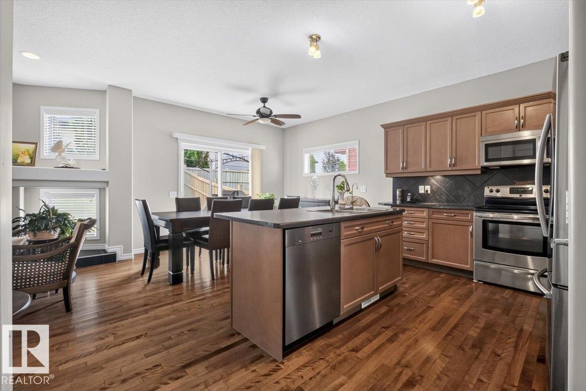 74 Everitt Dr Drive, St. Albert, AB - Indoor Photo Showing Kitchen