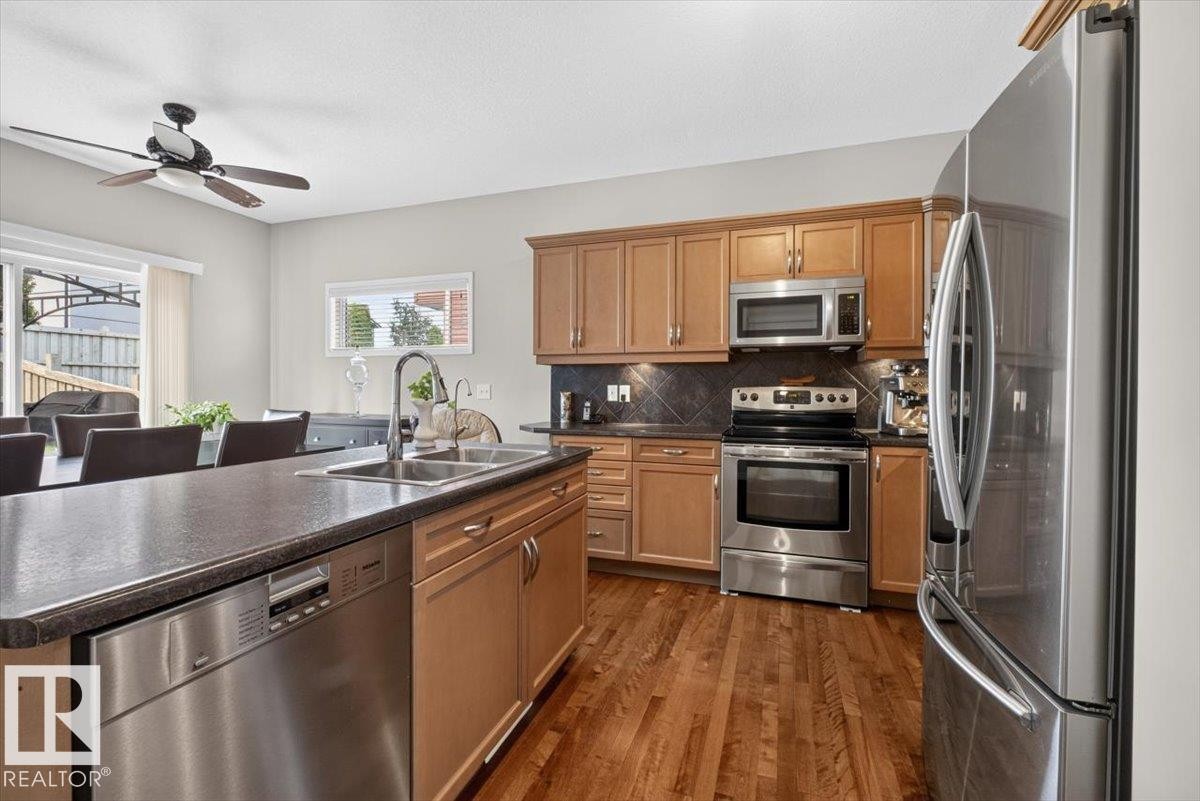 74 Everitt Dr Drive, St. Albert, AB - Indoor Photo Showing Kitchen With Double Sink