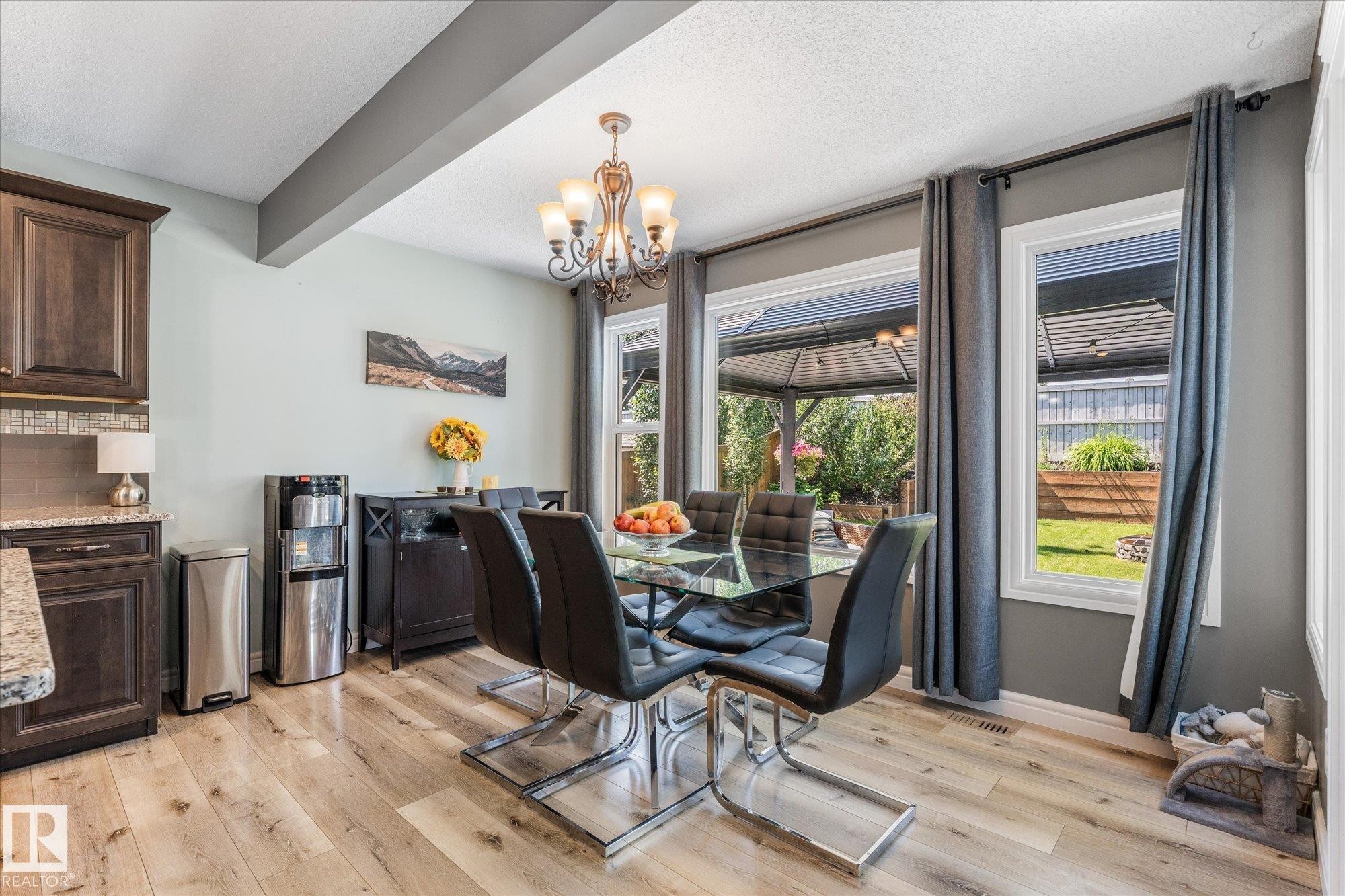 41 Meadowview Landing, Spruce Grove, AB - Indoor Photo Showing Dining Room