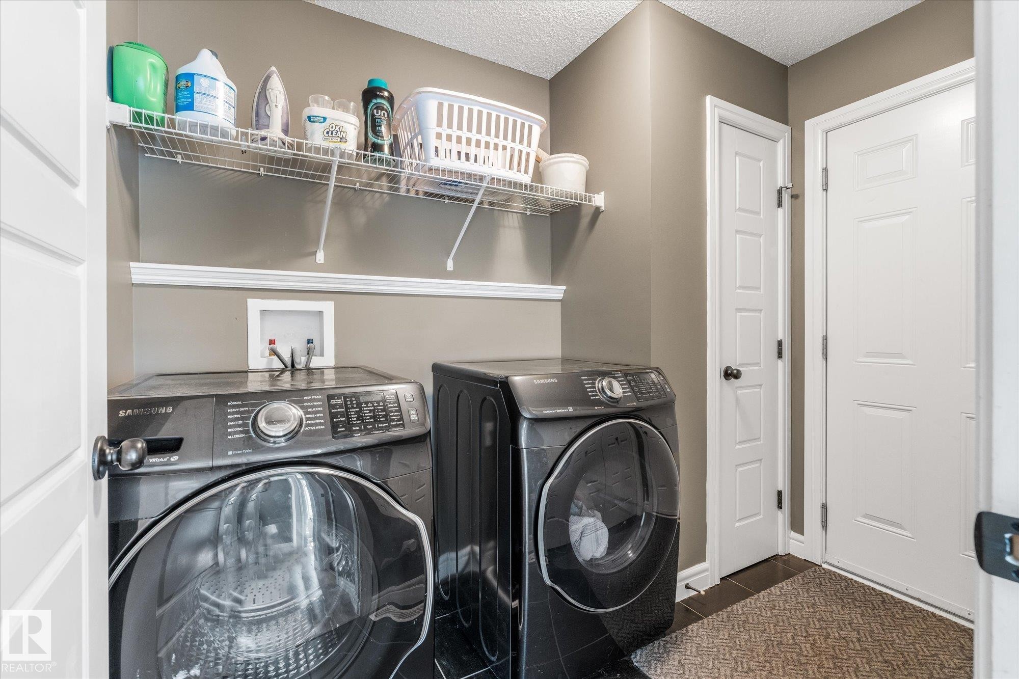 41 Meadowview Landing, Spruce Grove, AB - Indoor Photo Showing Laundry Room
