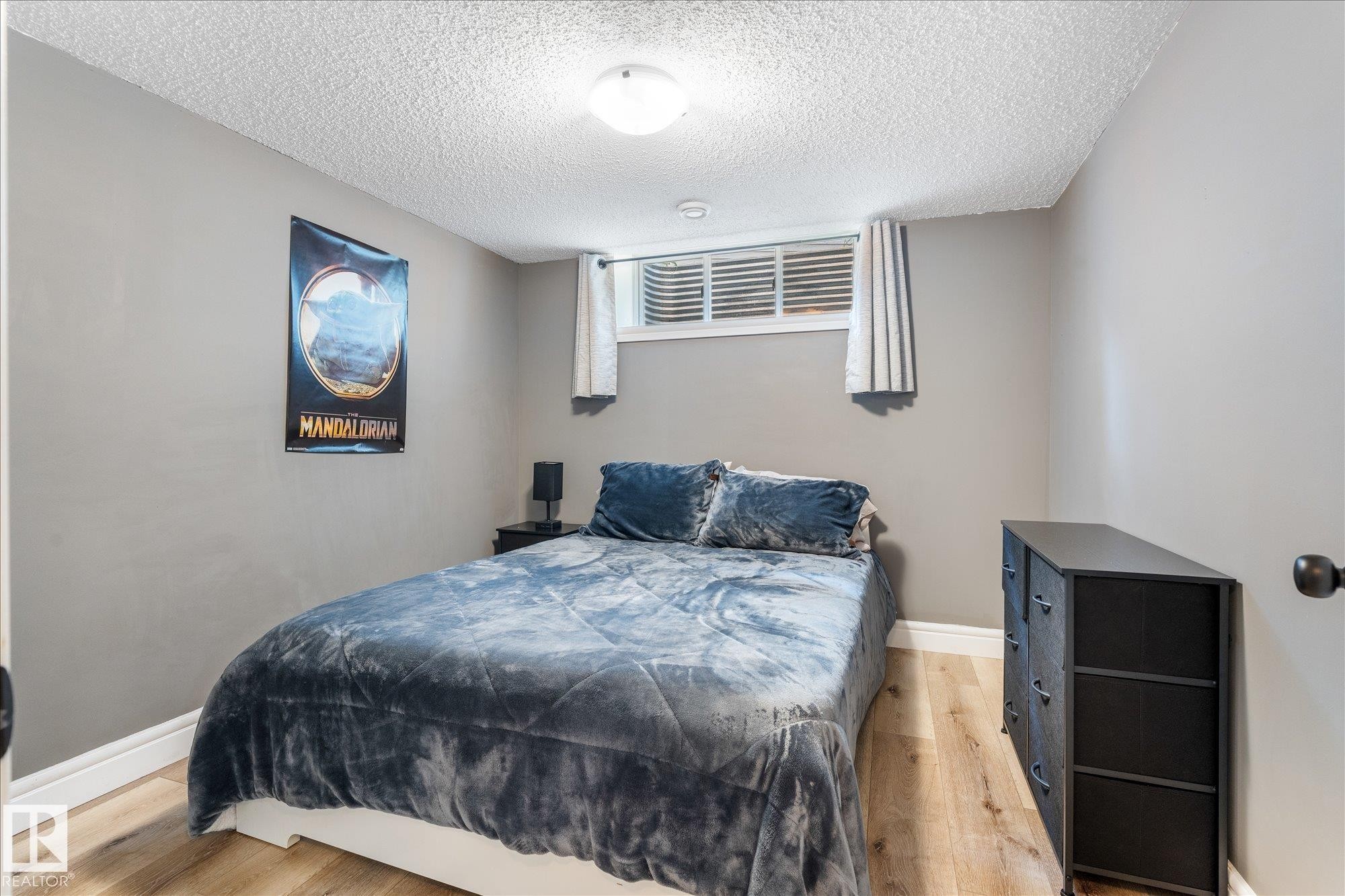 41 Meadowview Landing, Spruce Grove, AB - Indoor Photo Showing Bedroom