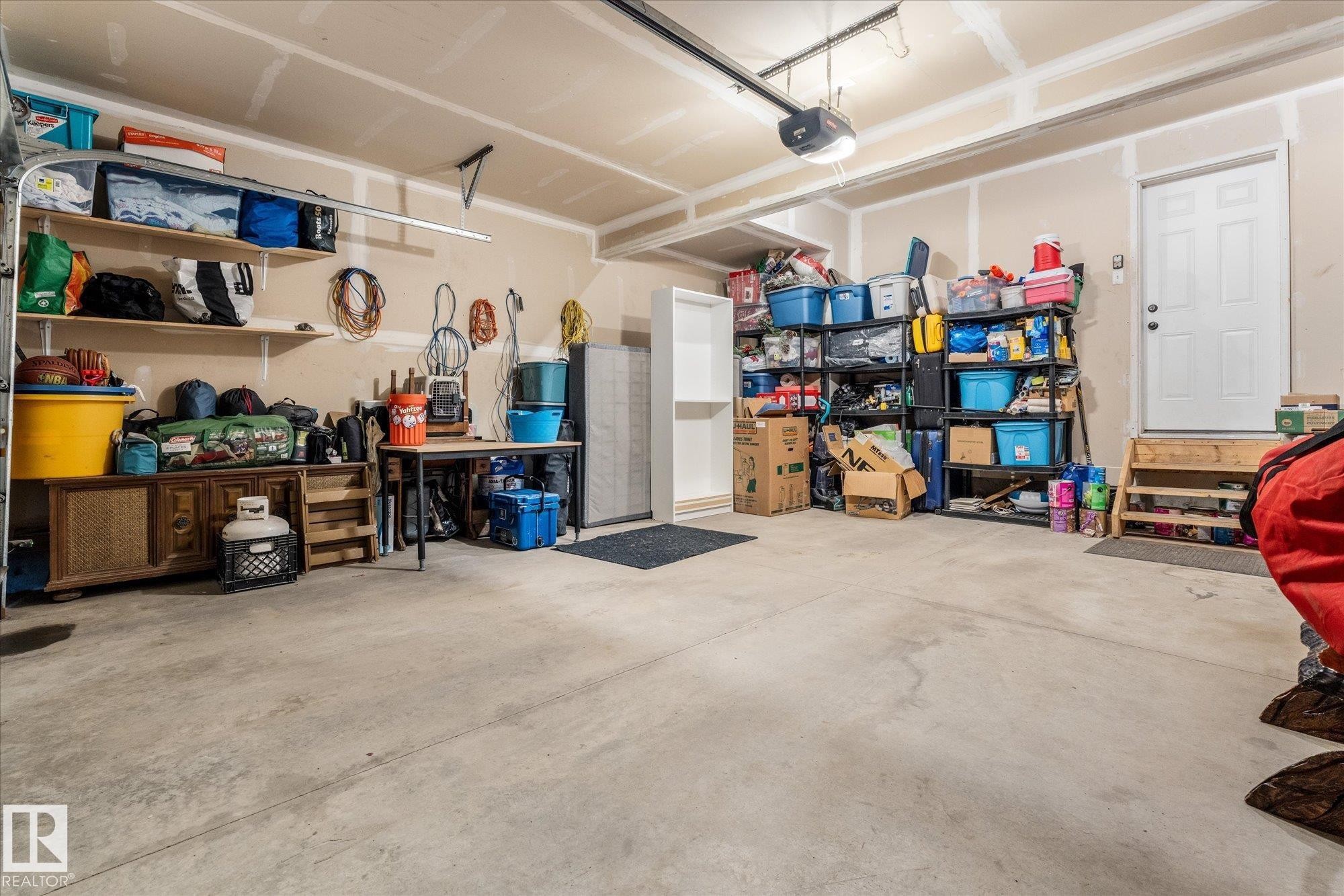 41 Meadowview Landing, Spruce Grove, AB - Indoor Photo Showing Garage