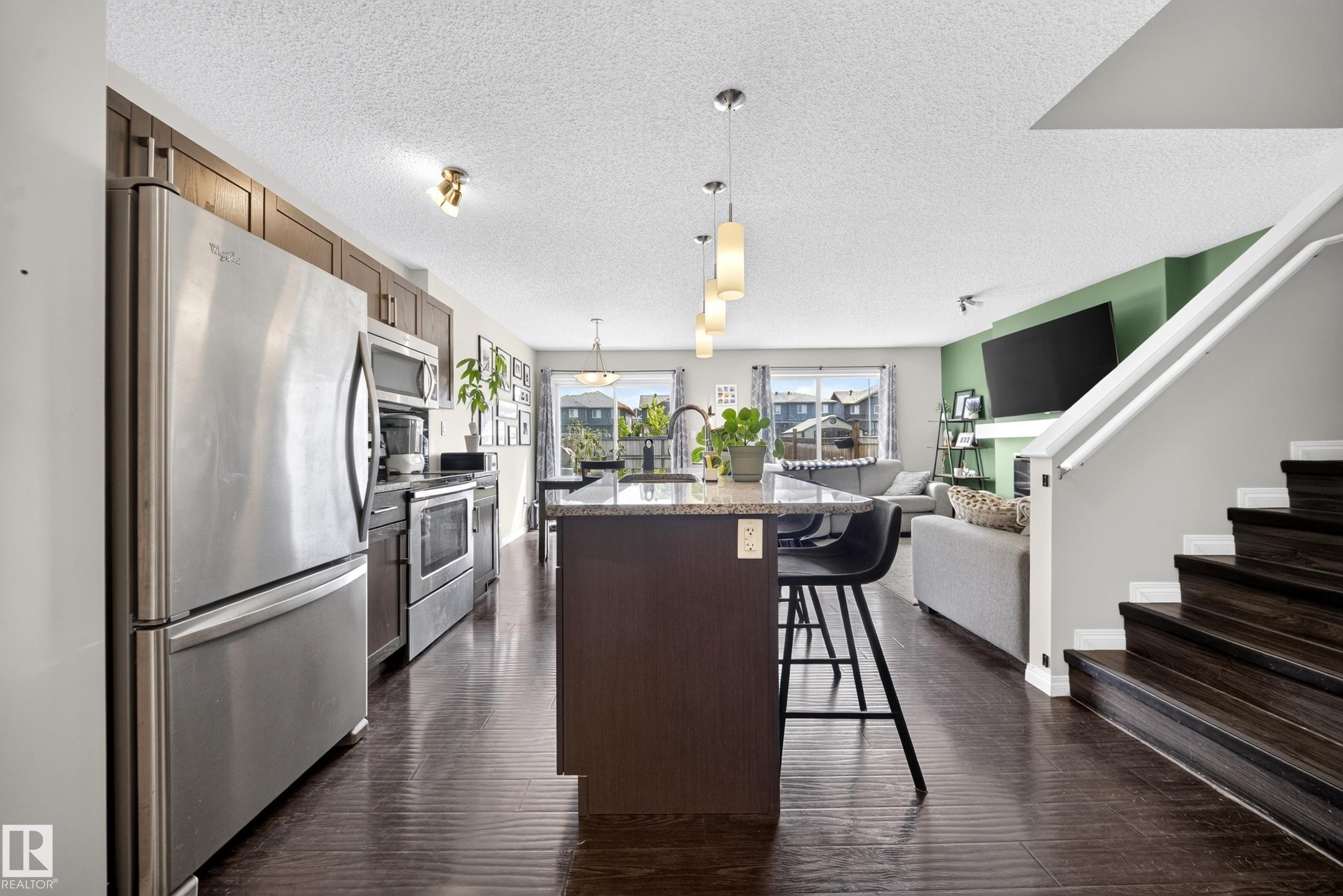 2155 67 Street Sw, Edmonton, AB - Indoor Photo Showing Kitchen With Upgraded Kitchen