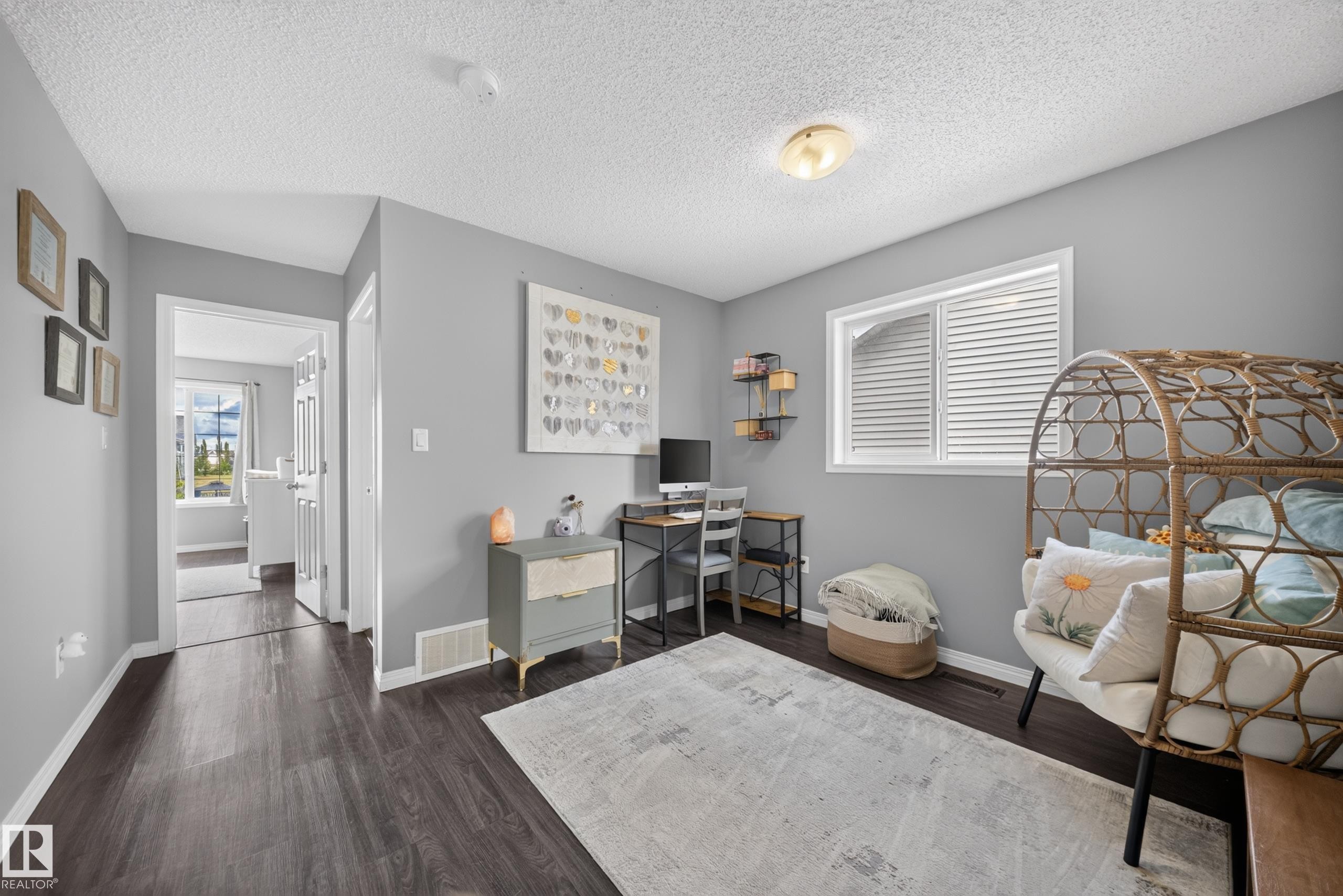 2155 67 Street Sw, Edmonton, AB - Indoor Photo Showing Bedroom