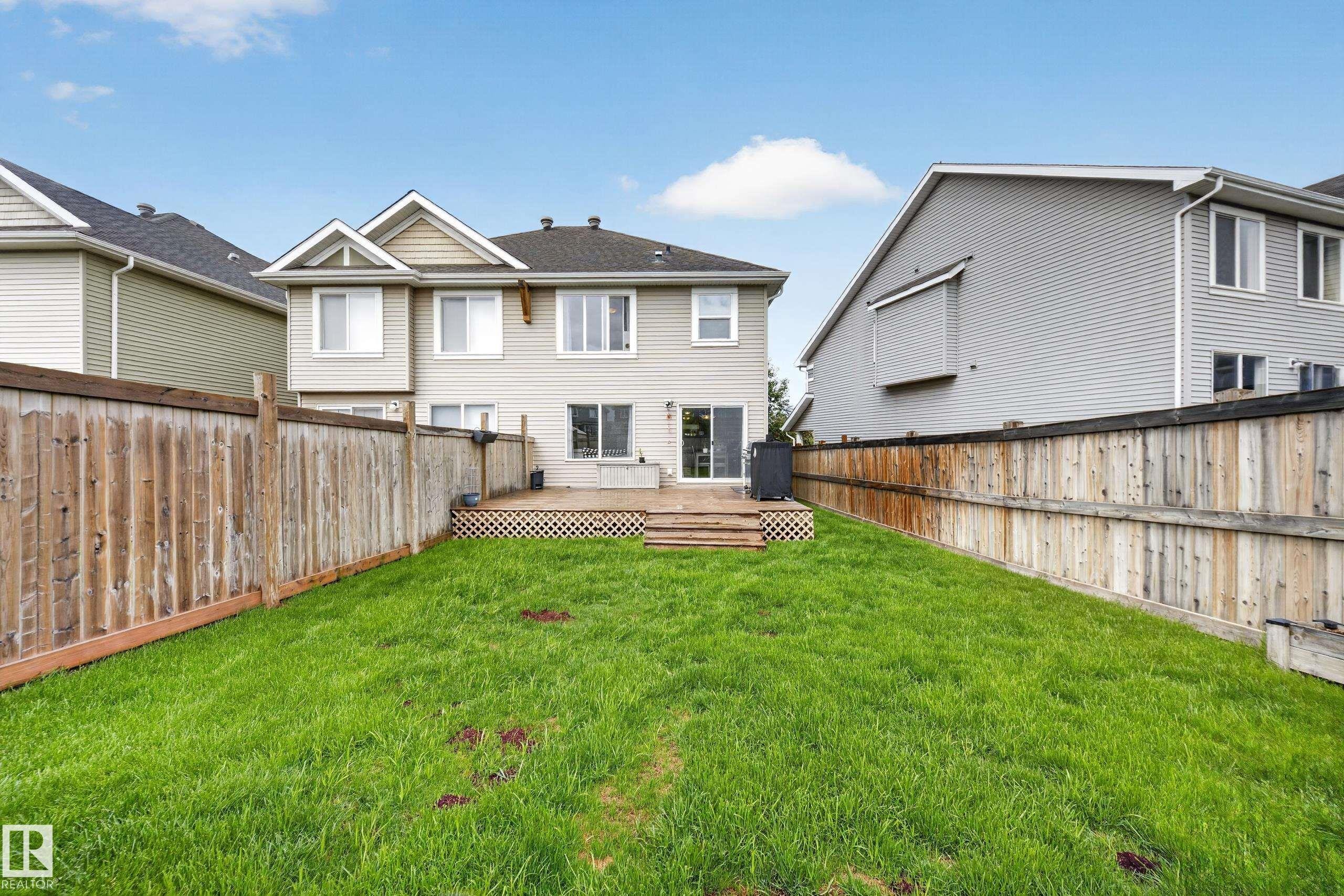 2155 67 Street Sw, Edmonton, AB - Outdoor