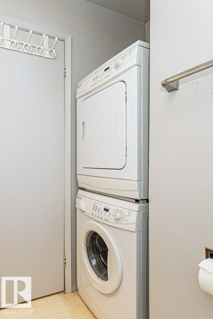 #310 14004 26 St Nw, Edmonton, AB - Indoor Photo Showing Laundry Room