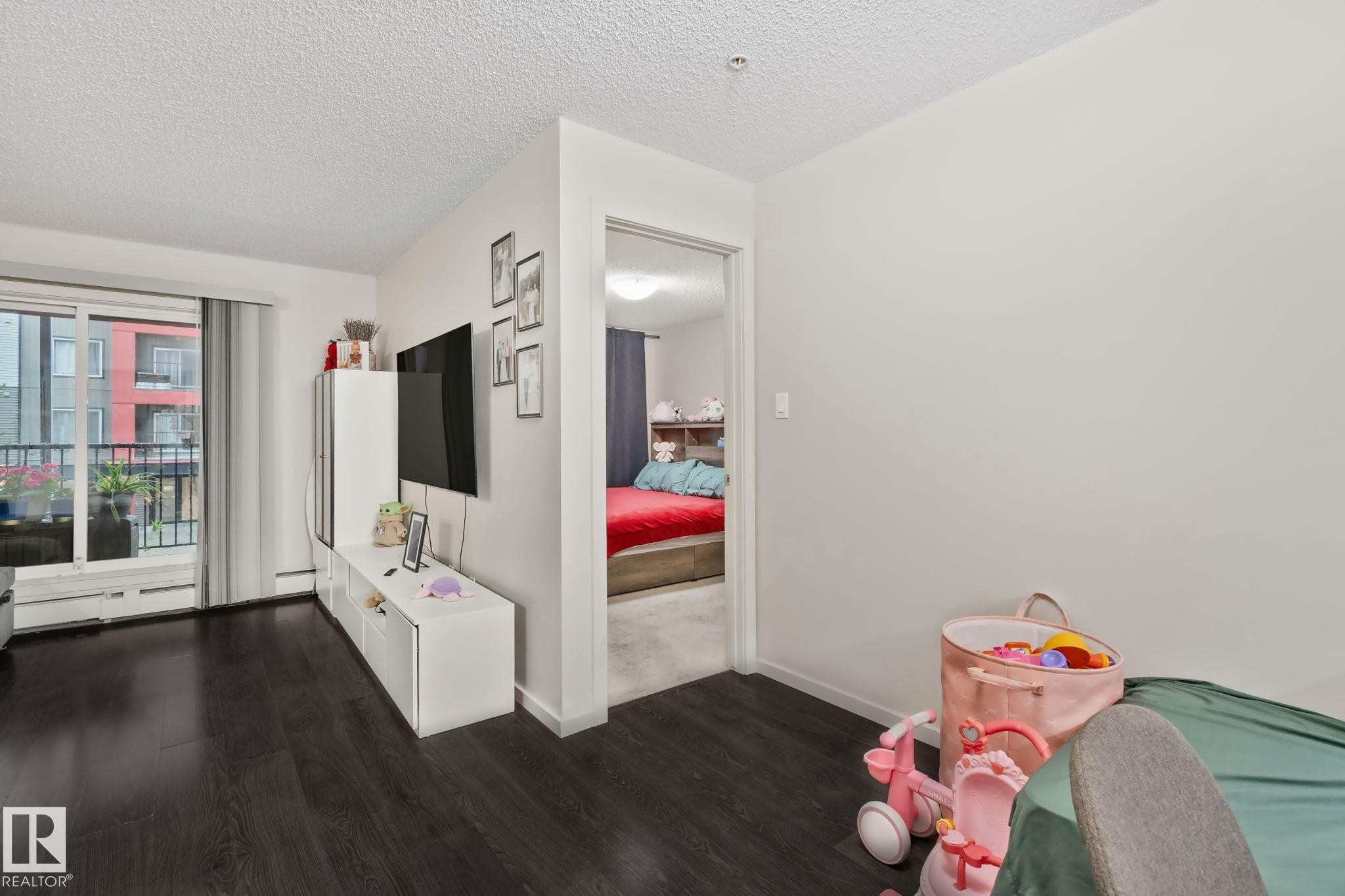 #226 344 Windermere Rd Nw, Edmonton, AB - Indoor