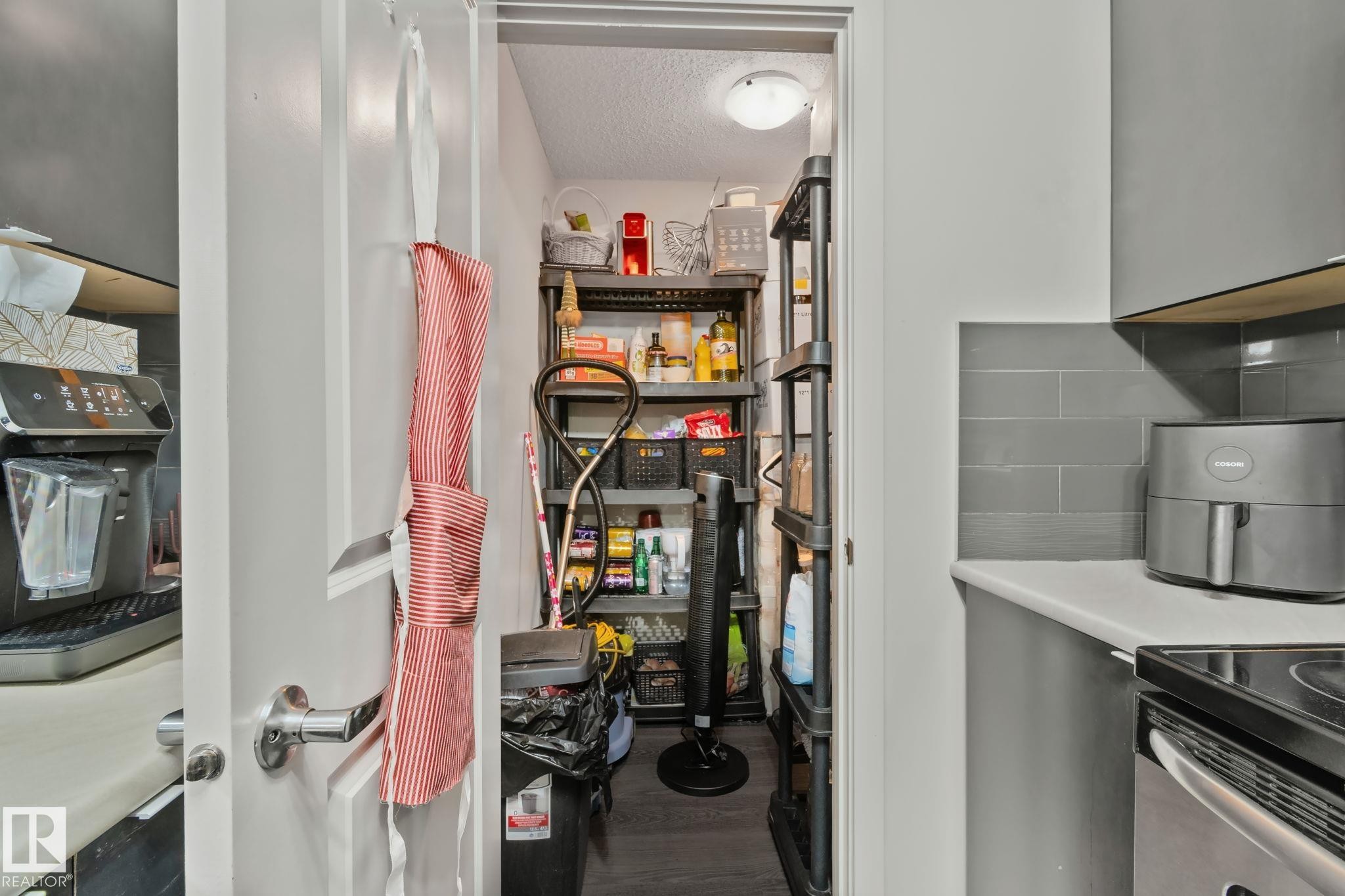#226 344 Windermere Rd Nw, Edmonton, AB - Indoor