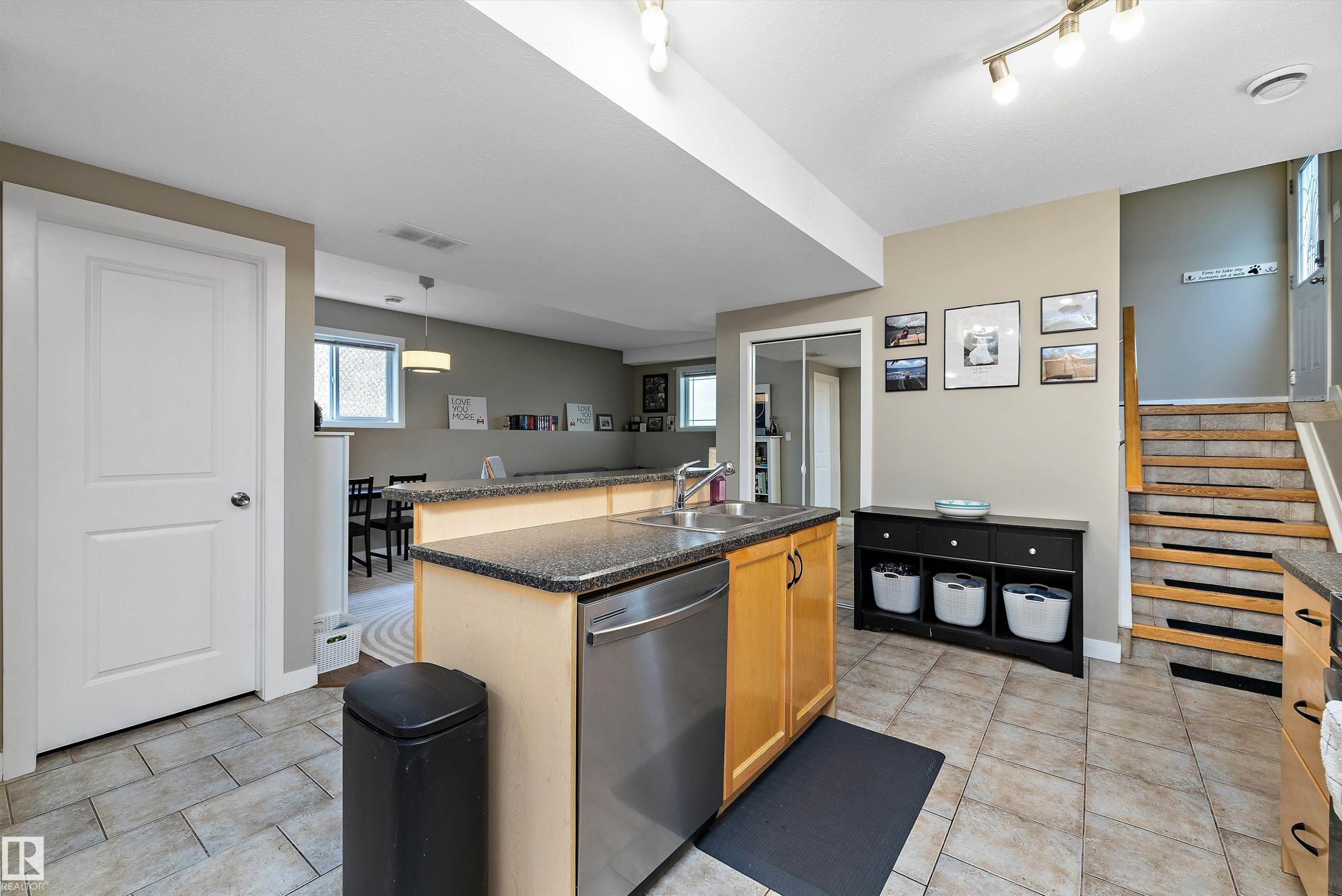11432 87 Street Nw, Edmonton, AB - Indoor Photo Showing Other Room