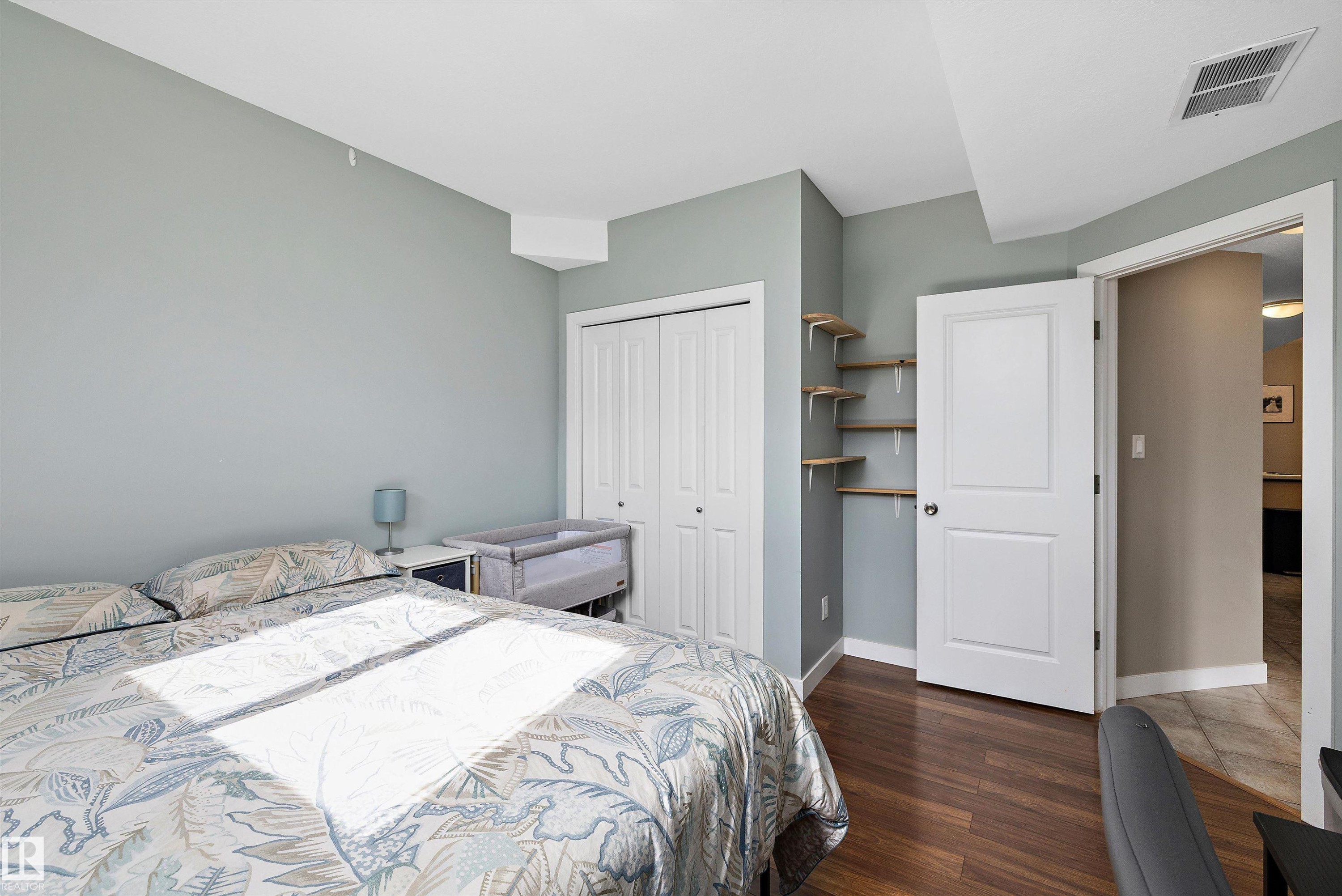 11432 87 Street Nw, Edmonton, AB - Indoor Photo Showing Bedroom
