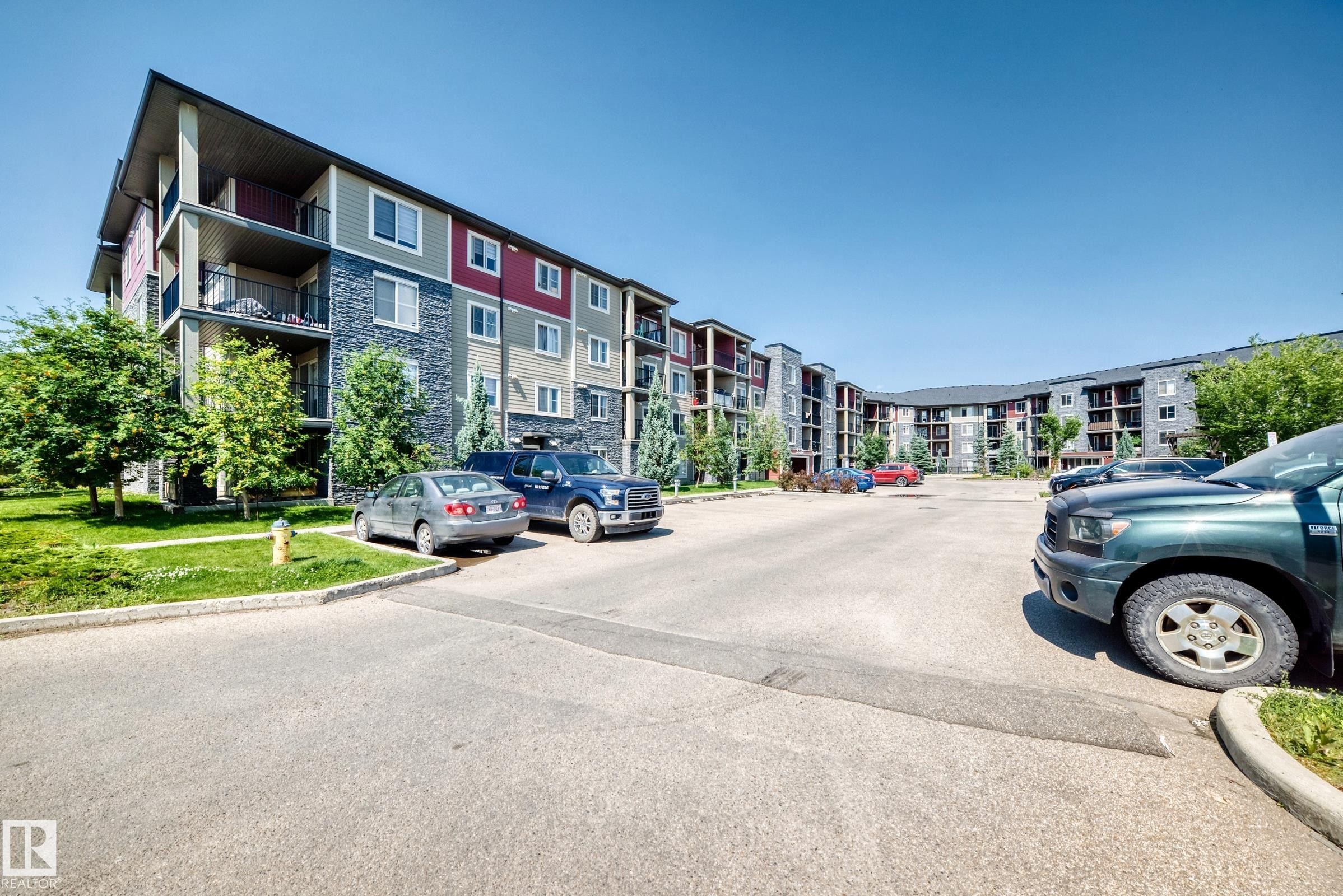 #206 3315 James Mowatt Tr Sw, Edmonton, AB - Outdoor