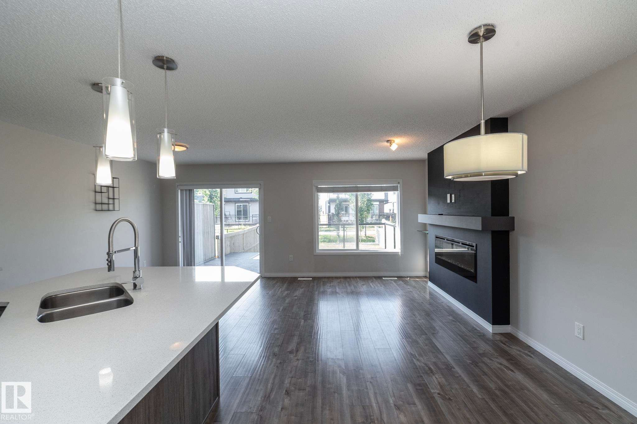 5233 Crabapple Link Sw, Edmonton, AB - Indoor With Fireplace
