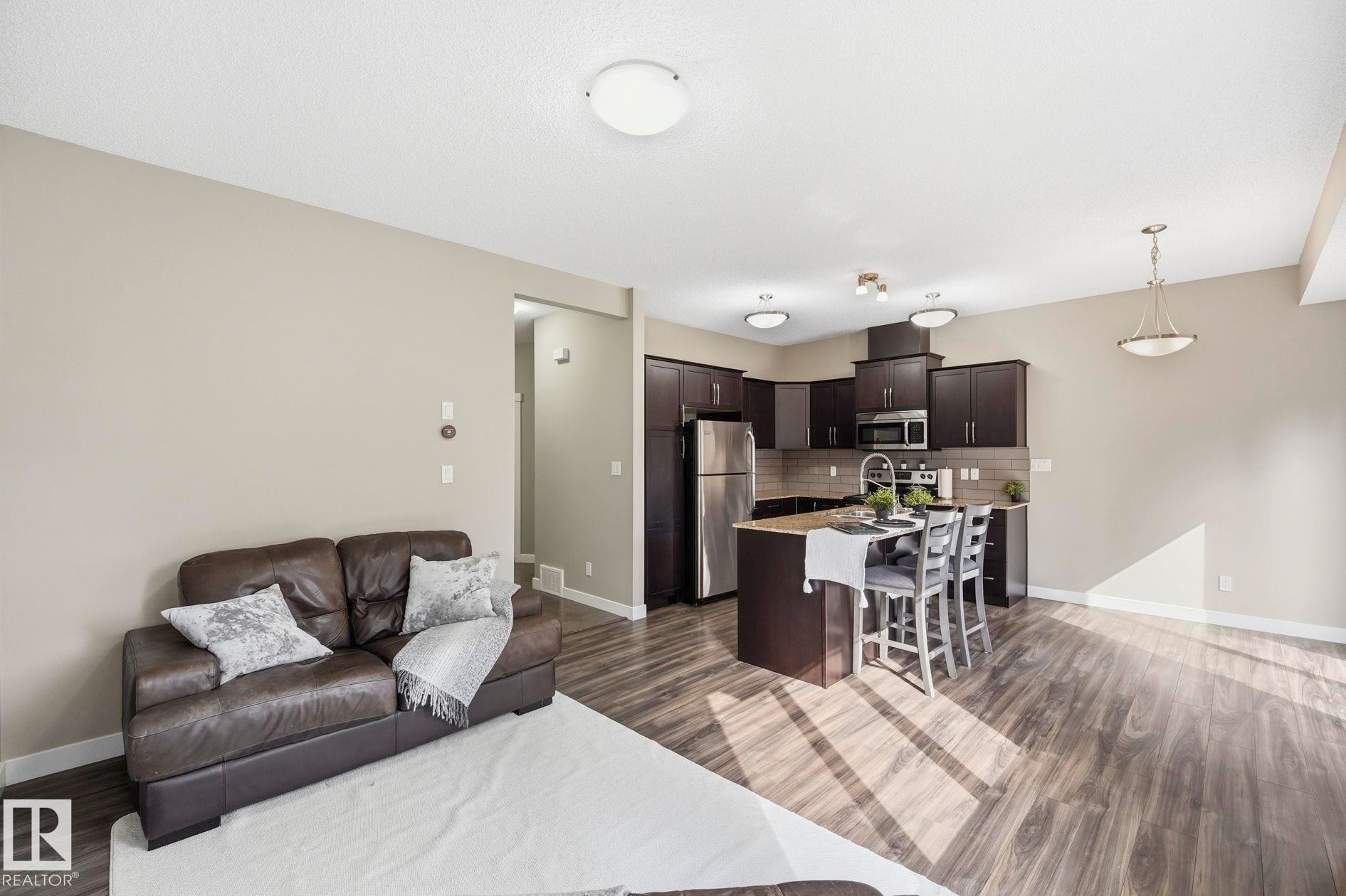#9 94 Longview Dr, Spruce Grove, AB - Indoor