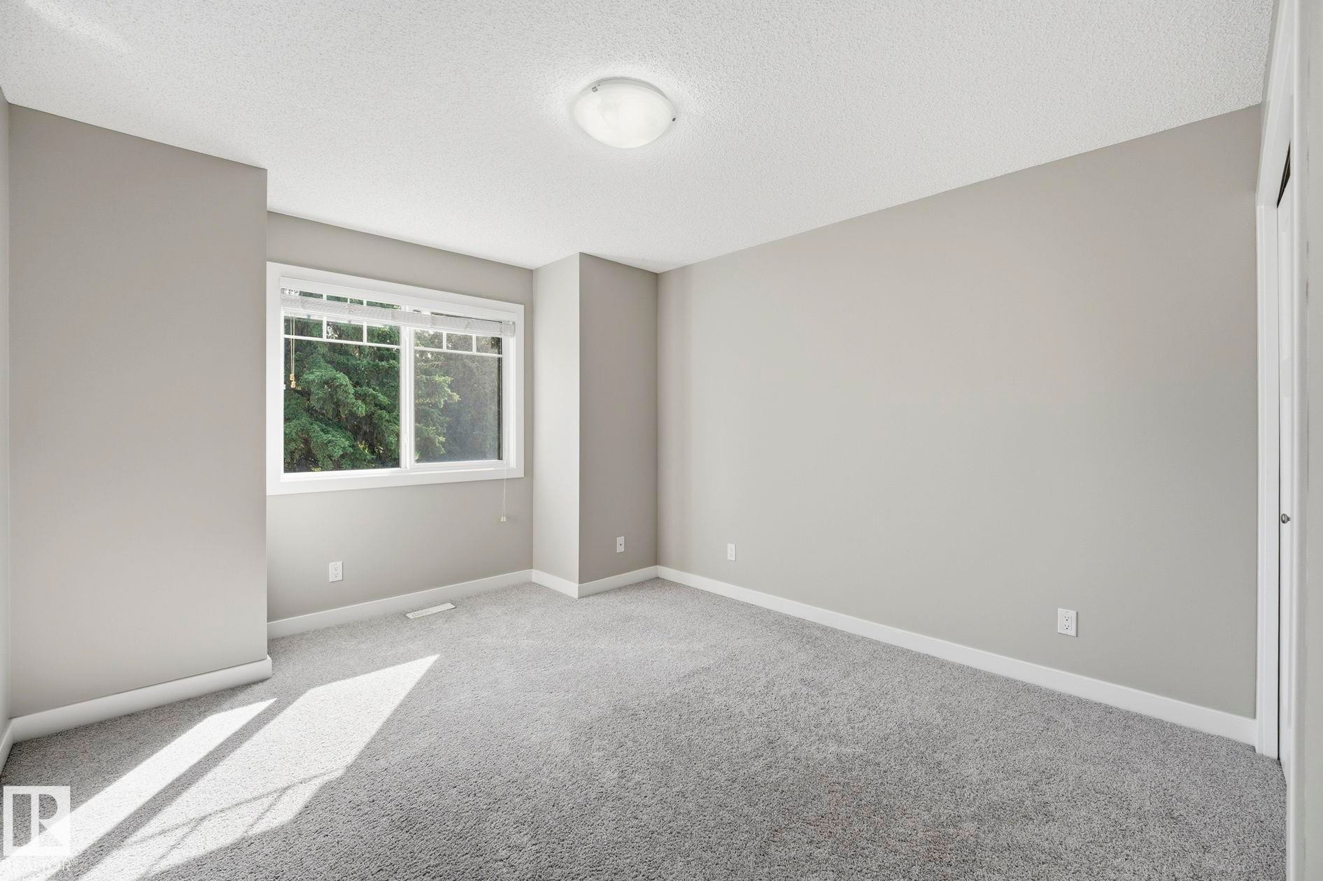 #9 94 Longview Dr, Spruce Grove, AB - Indoor Photo Showing Other Room