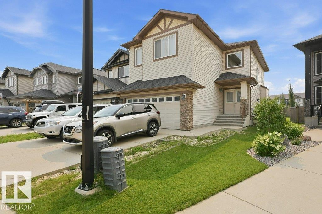 Front house - 258 Albany Drive Nw, Edmonton, AB - Outdoor With Facade
