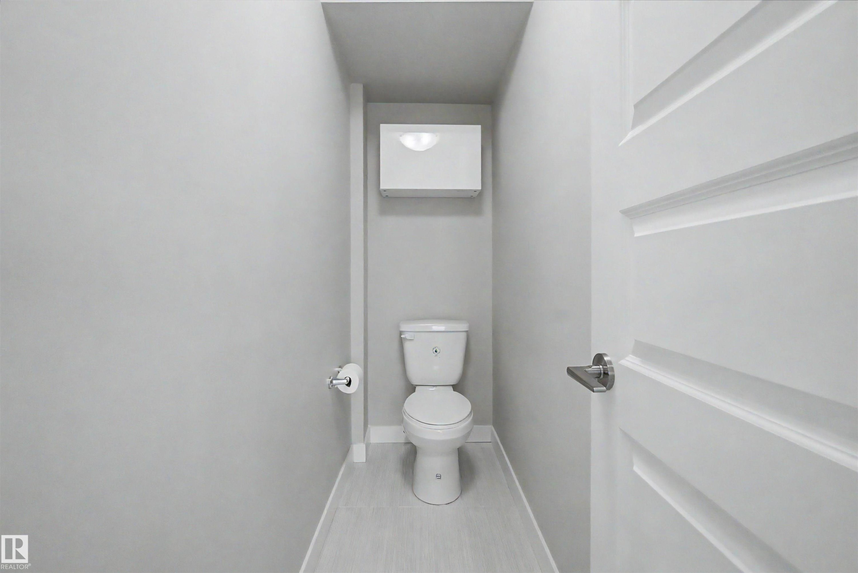 #1225 5151 Windermere Bv Sw, Edmonton, AB - Indoor Photo Showing Bathroom