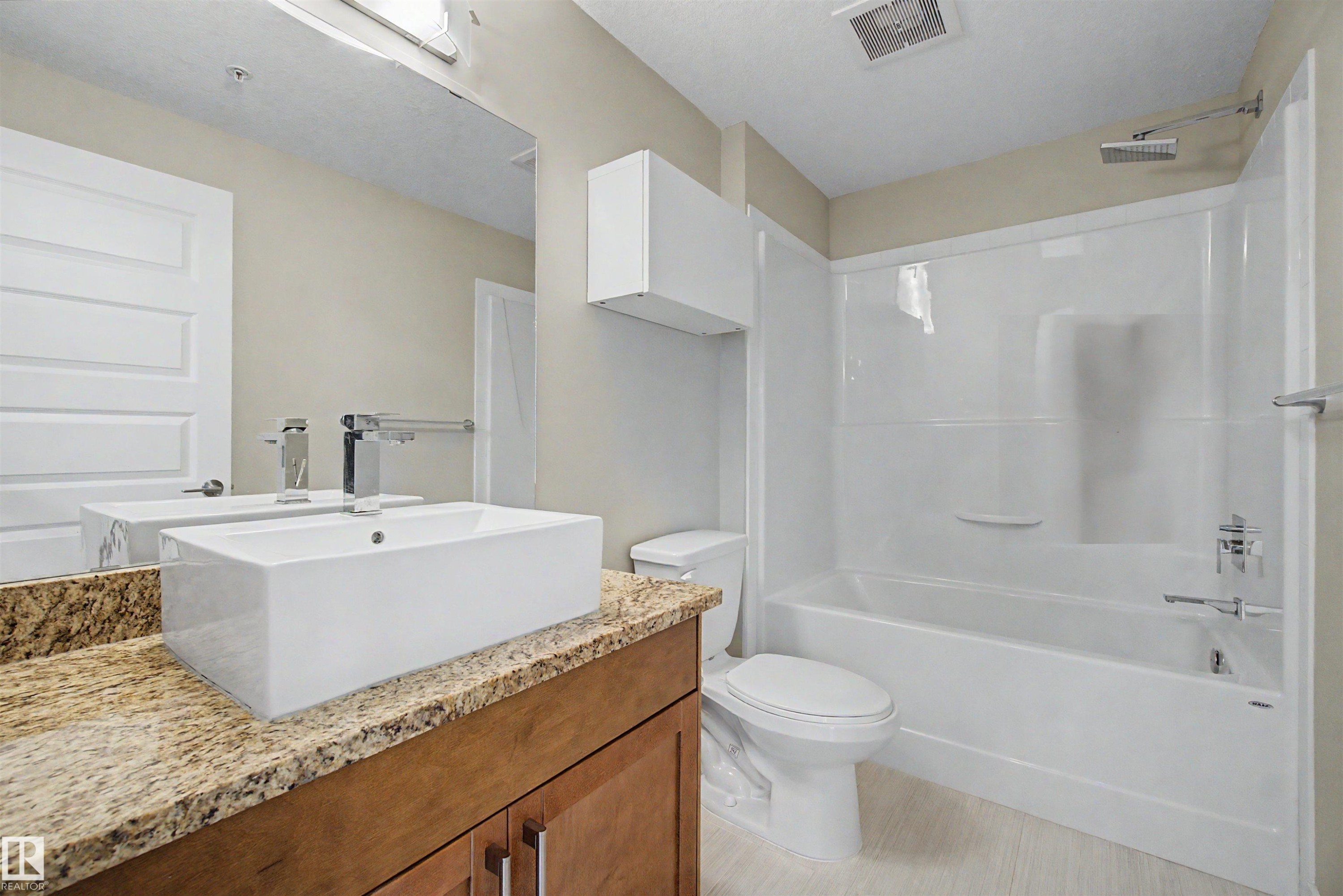 #1225 5151 Windermere Bv Sw, Edmonton, AB - Indoor Photo Showing Bathroom