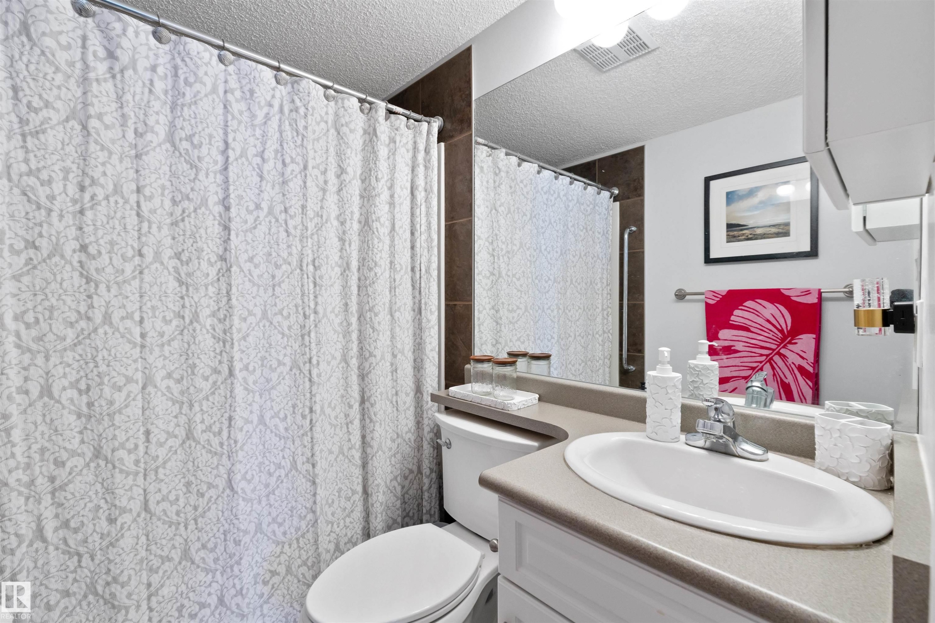 #411B 6 Spruce Ridge Dr, Spruce Grove, AB - Indoor Photo Showing Bathroom