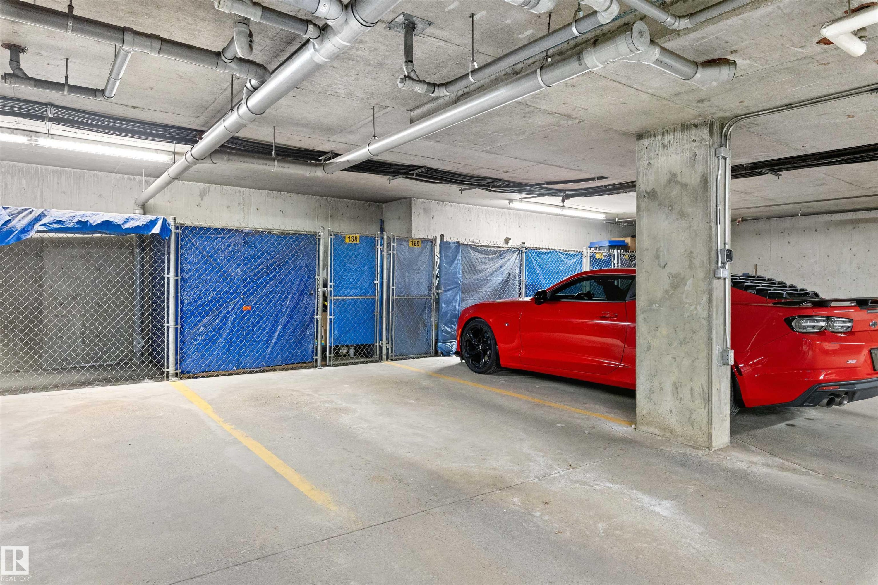 #411B 6 Spruce Ridge Dr, Spruce Grove, AB - Indoor Photo Showing Garage