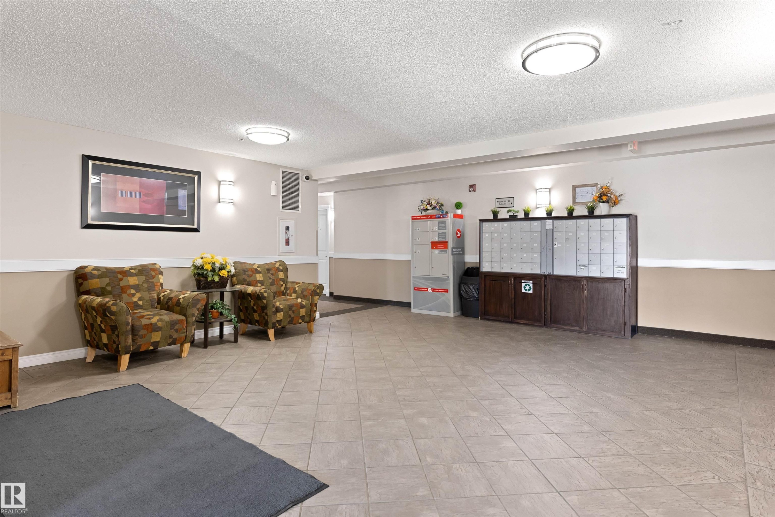 #411B 6 Spruce Ridge Dr, Spruce Grove, AB - Indoor Photo Showing Other Room