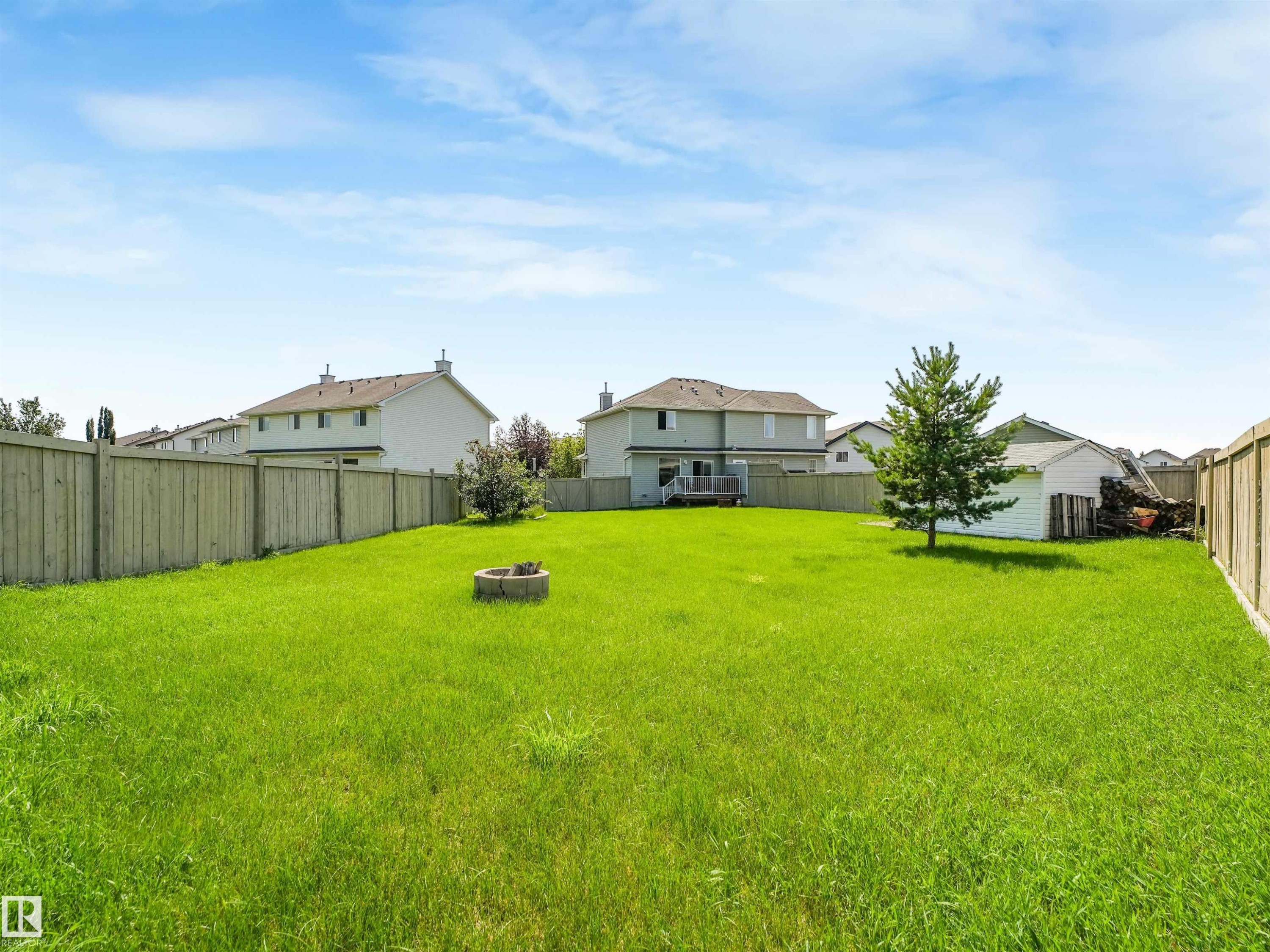 3635 11 Street Nw, Edmonton, AB - Outdoor With Backyard