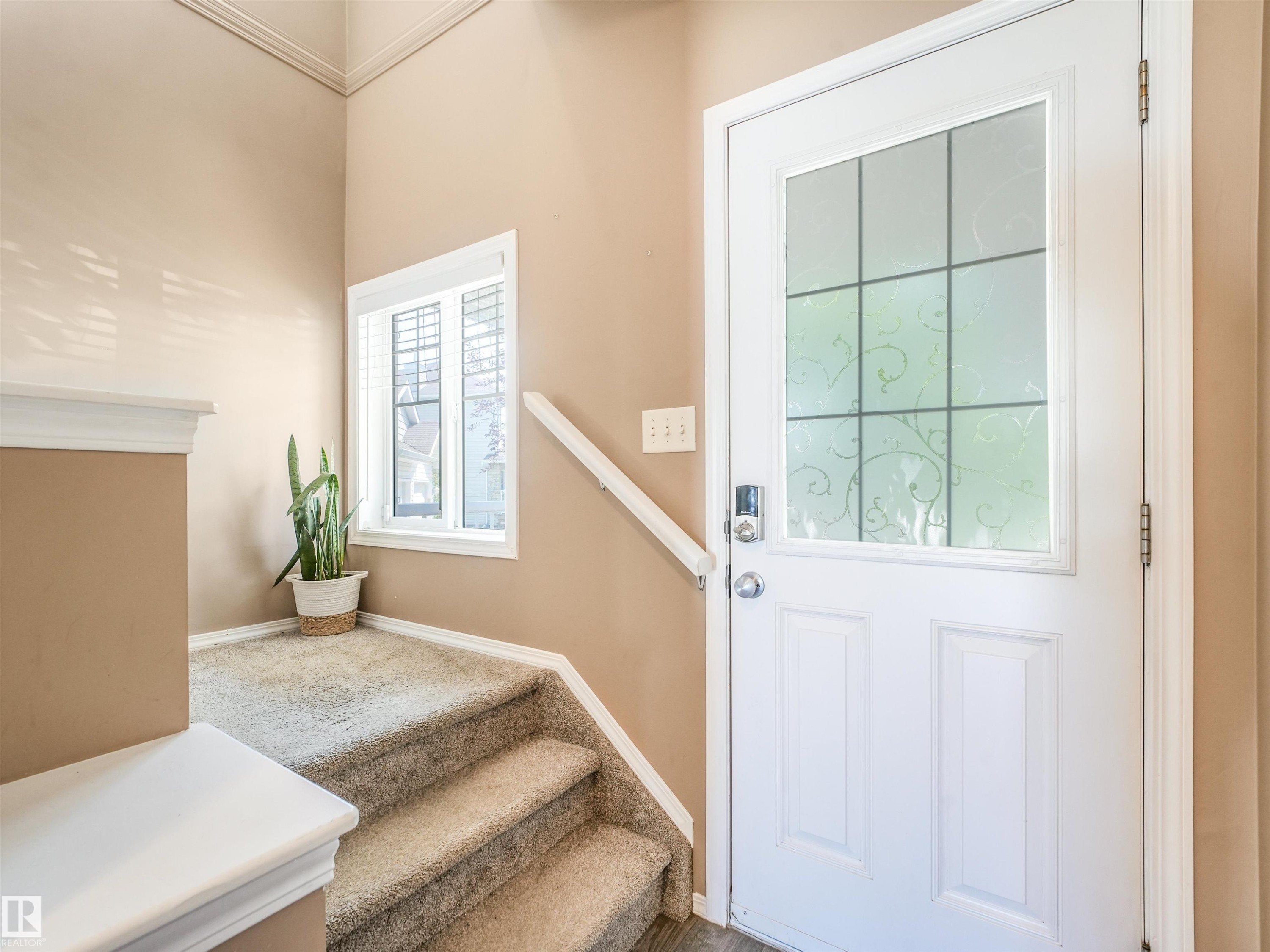 3635 11 Street Nw, Edmonton, AB - Indoor Photo Showing Other Room
