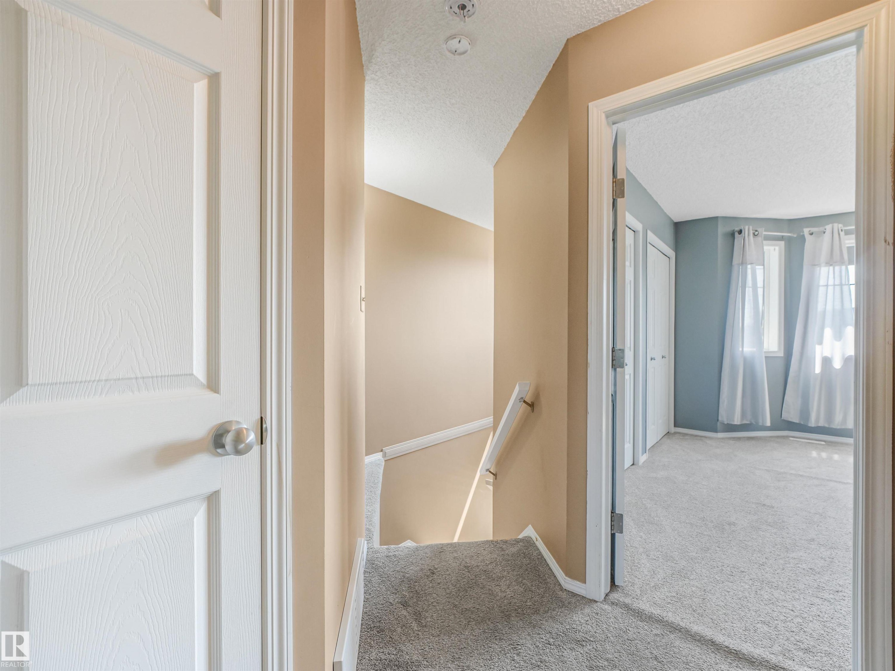 3635 11 Street Nw, Edmonton, AB - Indoor Photo Showing Other Room