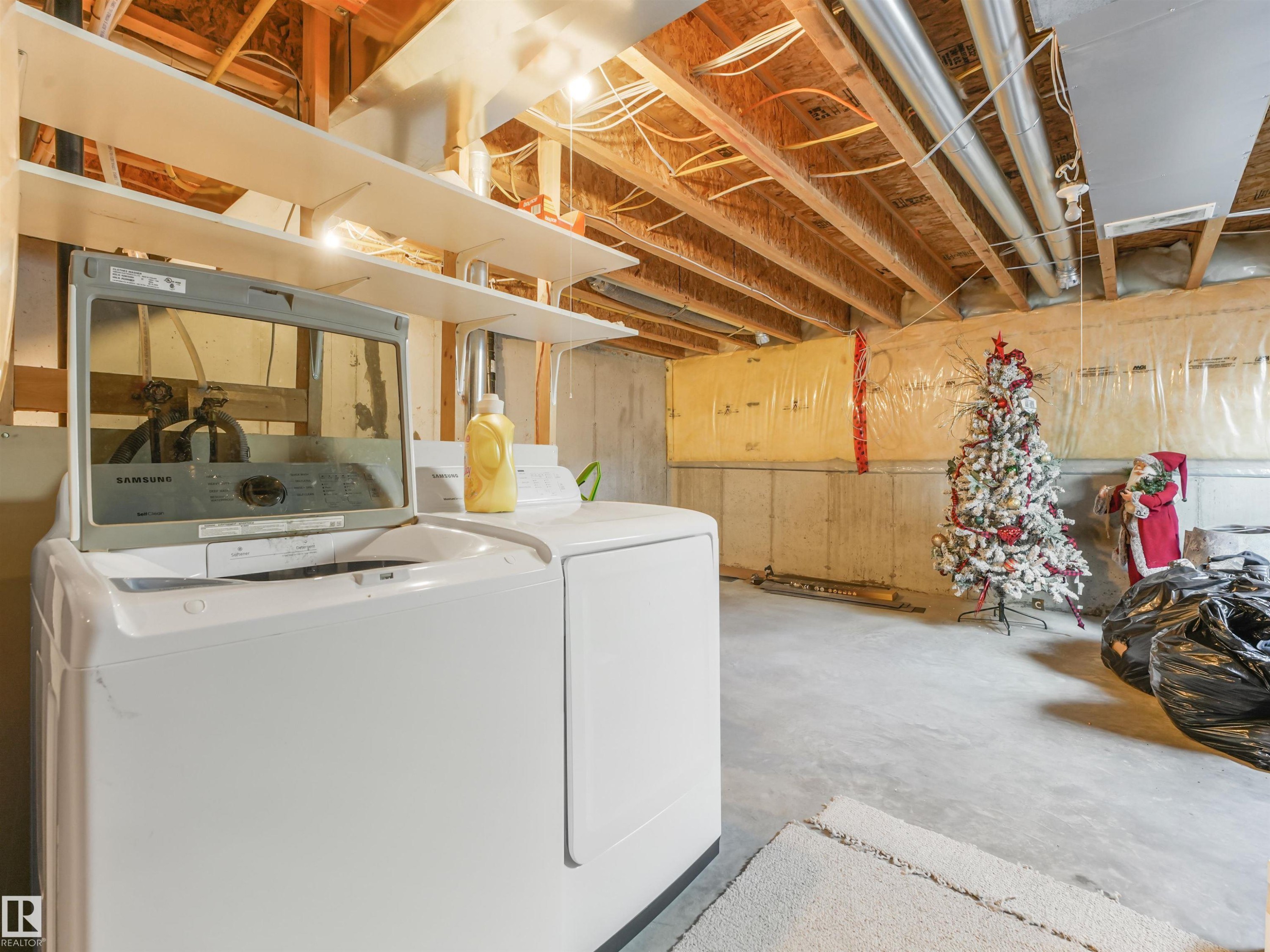 3635 11 Street Nw, Edmonton, AB - Indoor Photo Showing Laundry Room