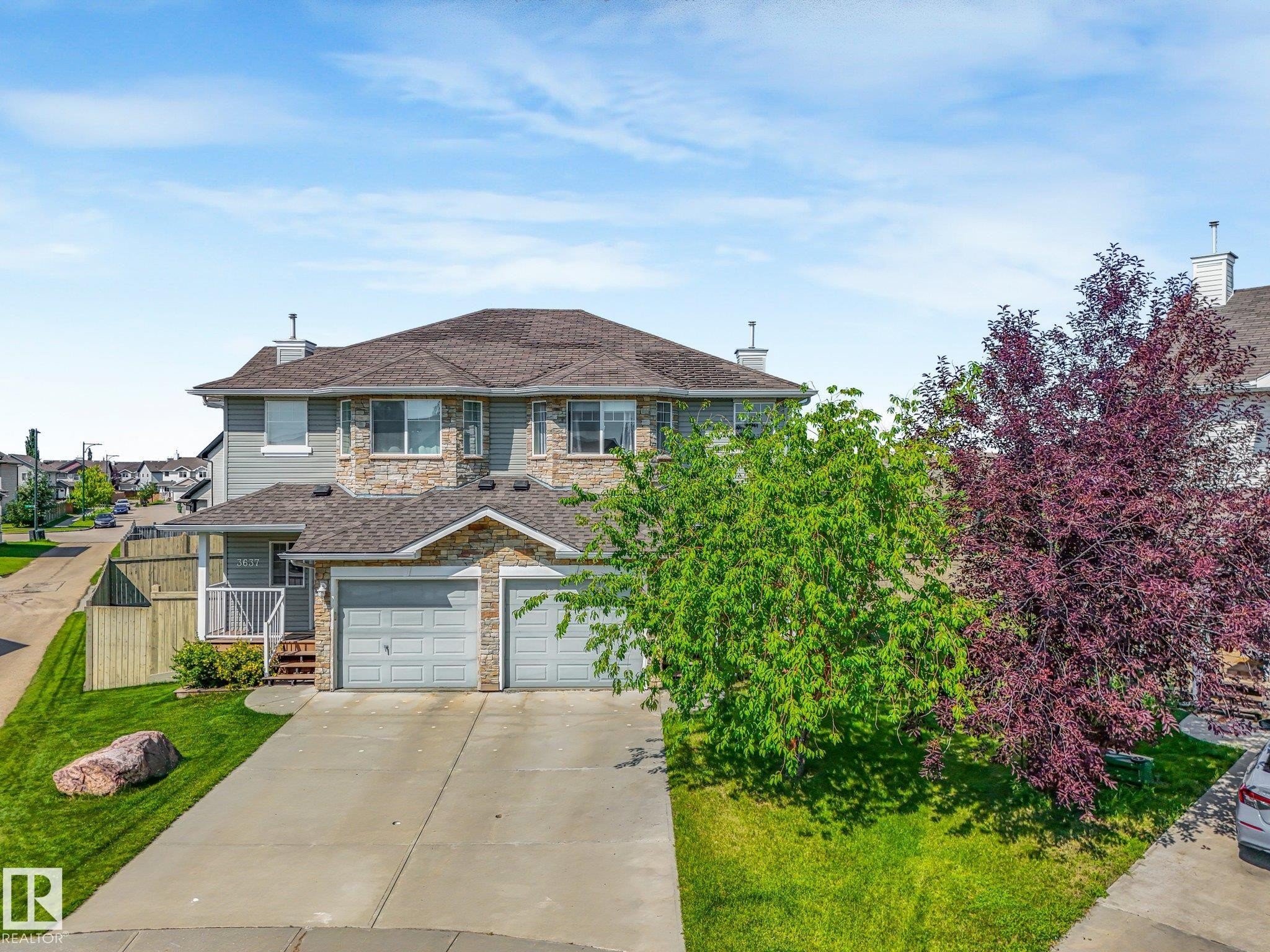 3635 11 Street Nw, Edmonton, AB - Outdoor