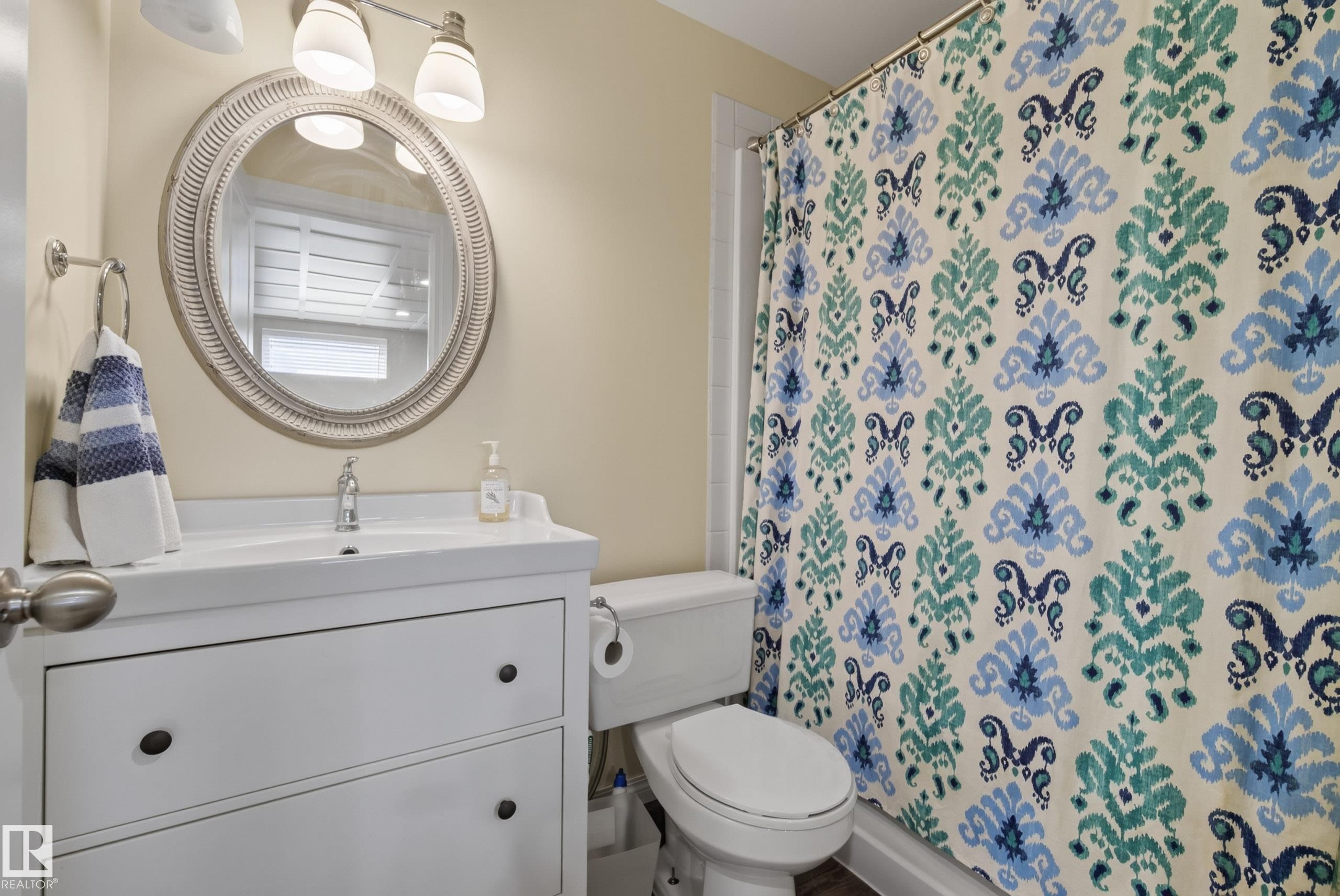 76 Leyland Way, Spruce Grove, AB - Indoor Photo Showing Bathroom