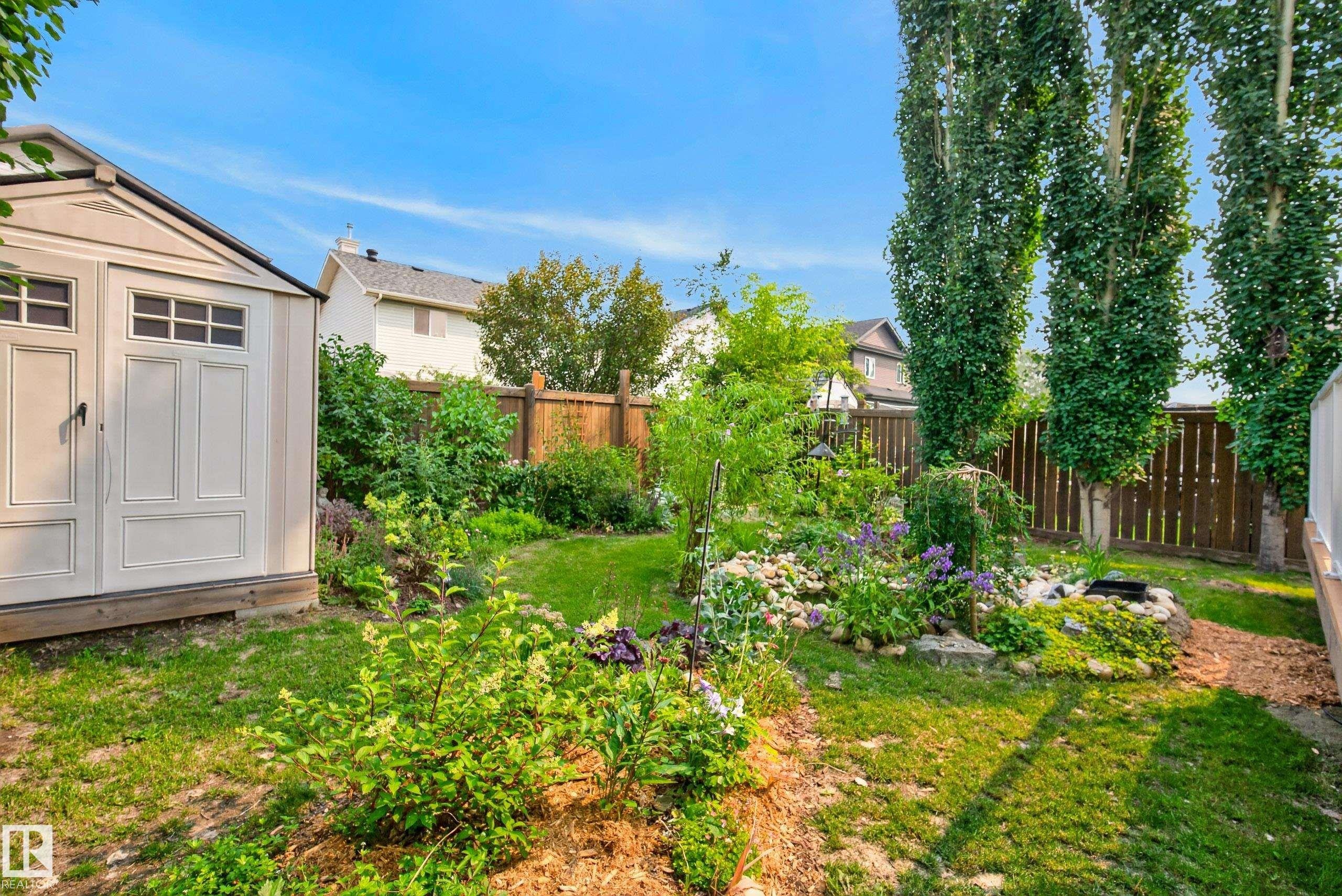 76 Leyland Way, Spruce Grove, AB - Outdoor