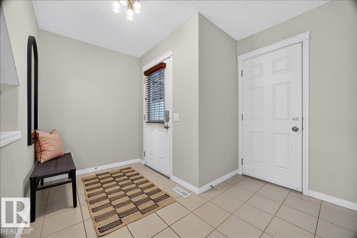 18069 89 Street Nw, Edmonton, AB - Indoor Photo Showing Other Room