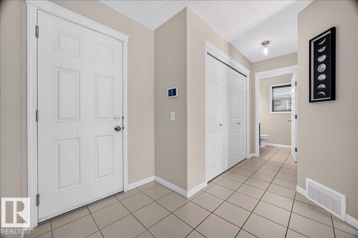 18069 89 Street Nw, Edmonton, AB - Indoor Photo Showing Other Room