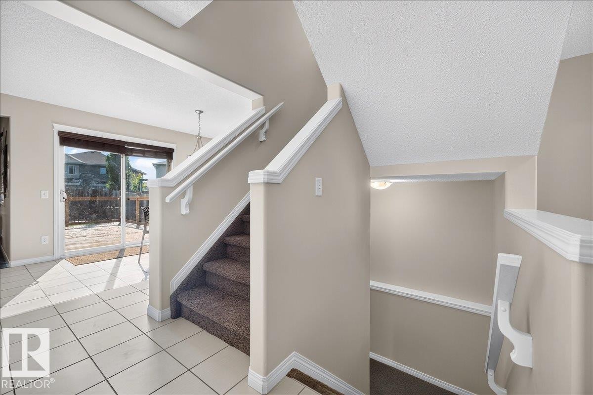 18069 89 Street Nw, Edmonton, AB - Indoor Photo Showing Other Room
