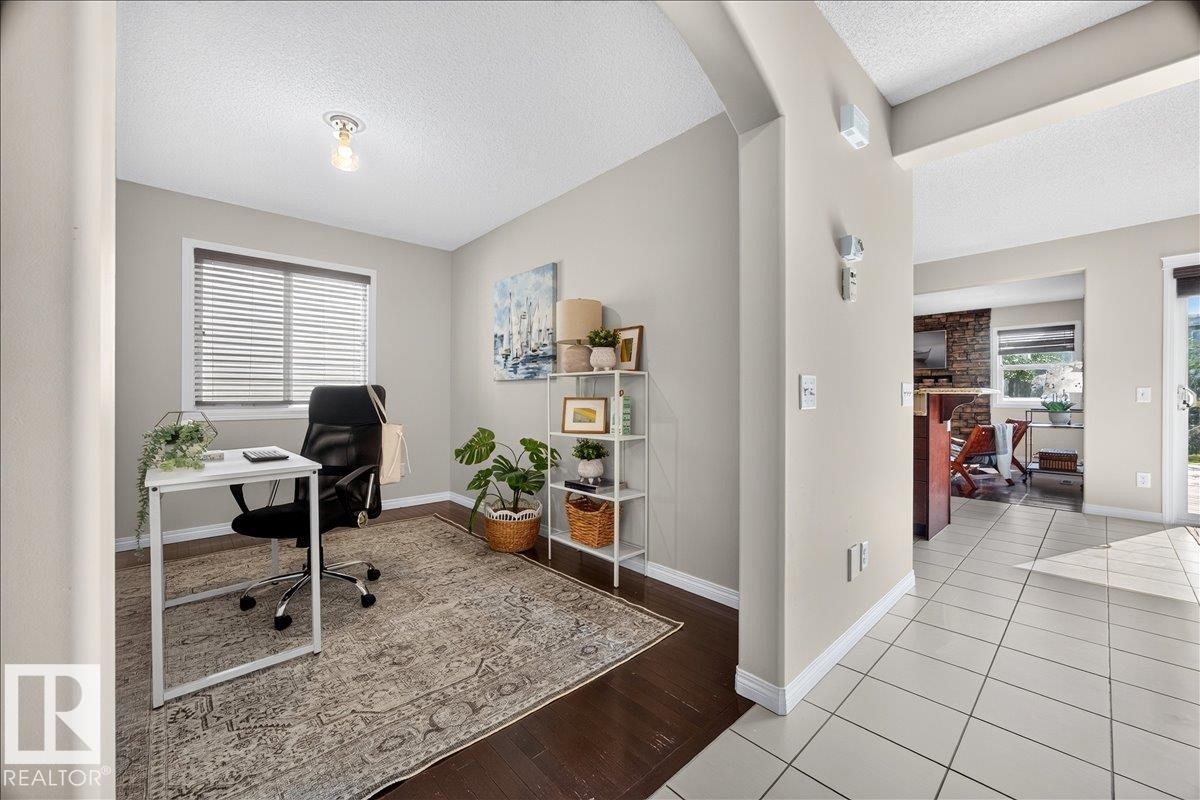 18069 89 Street Nw, Edmonton, AB - Indoor