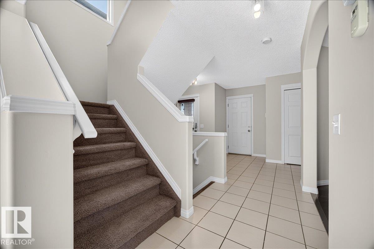 18069 89 Street Nw, Edmonton, AB - Indoor Photo Showing Other Room