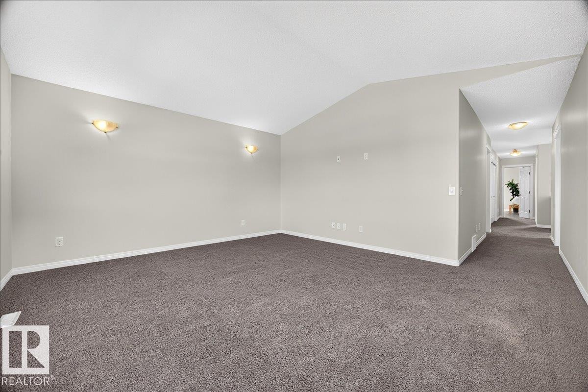 18069 89 Street Nw, Edmonton, AB - Indoor Photo Showing Other Room