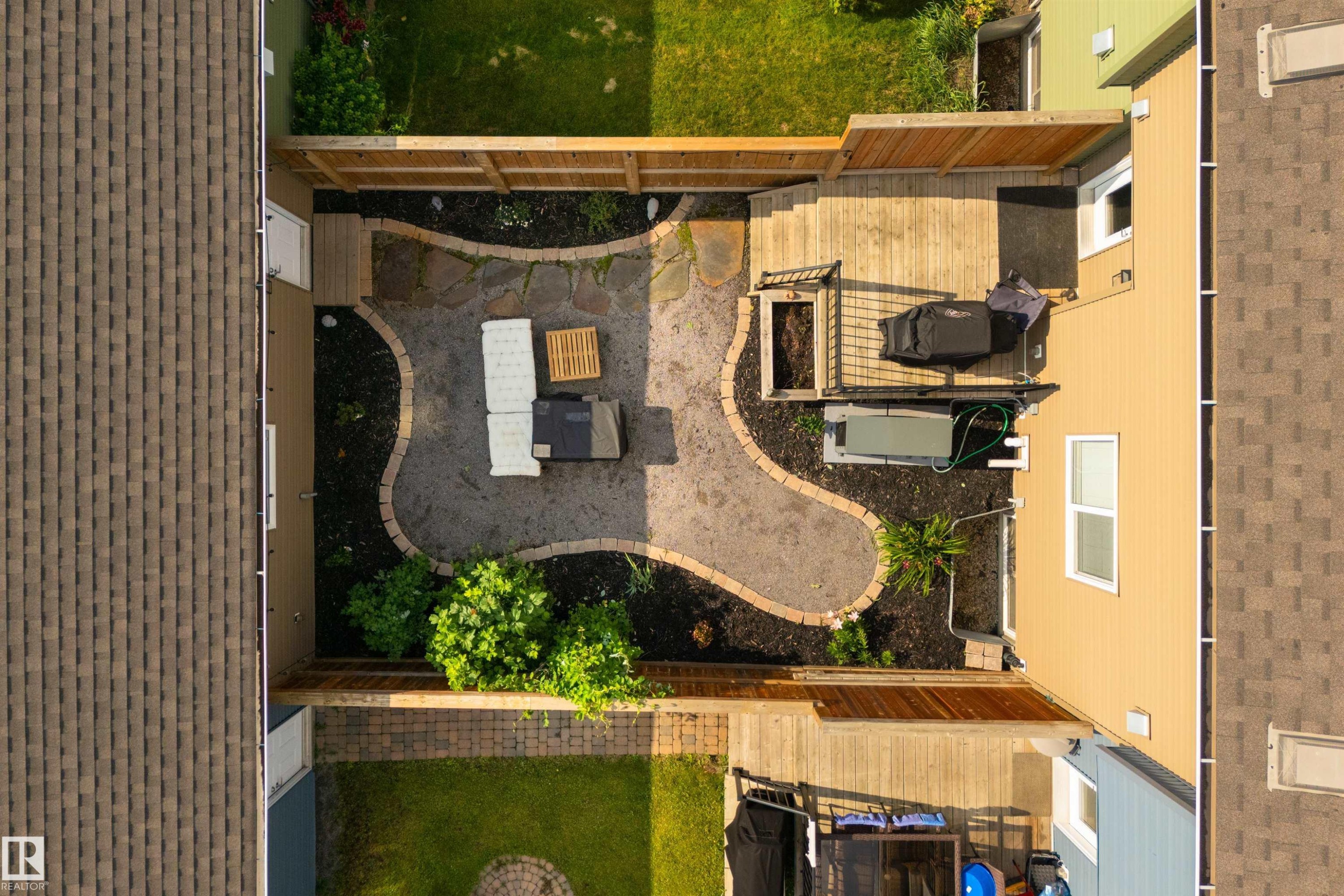 2617 Maple Way Nw, Edmonton, AB - Outdoor With Exterior