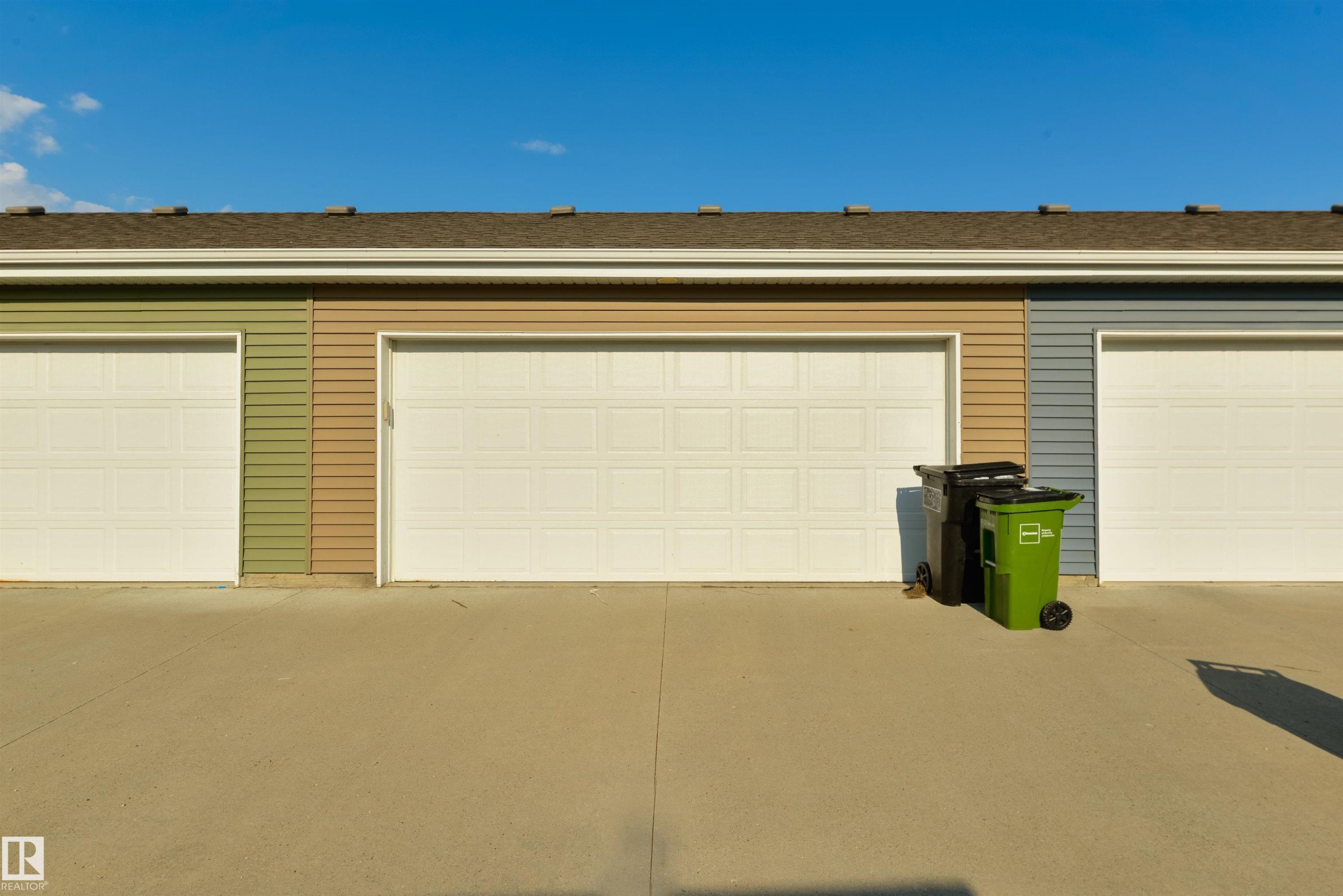 2617 Maple Way Nw, Edmonton, AB - Outdoor With Exterior