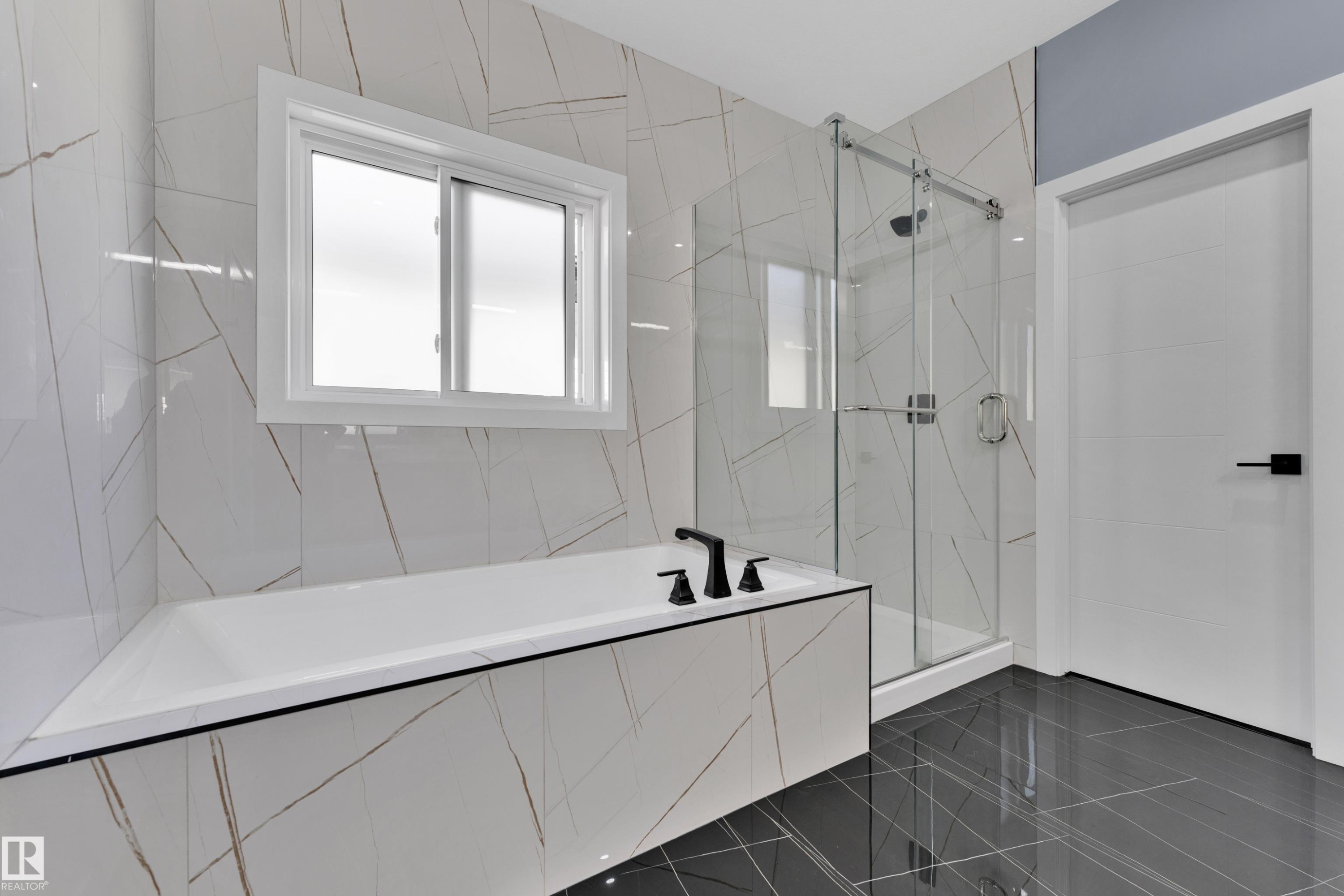 431 Roberts Crescent, Leduc, AB - Indoor Photo Showing Bathroom
