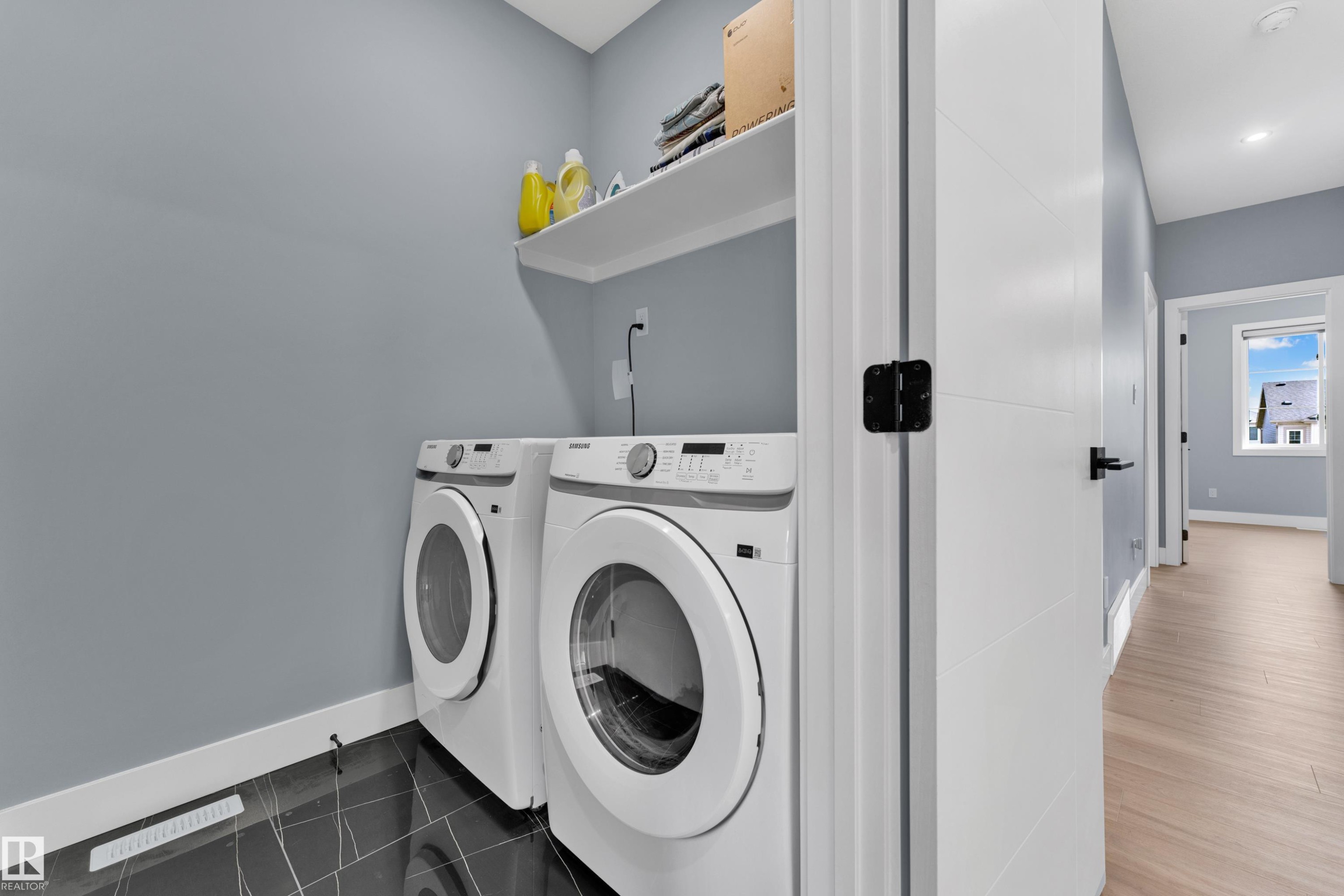 431 Roberts Crescent, Leduc, AB - Indoor Photo Showing Laundry Room